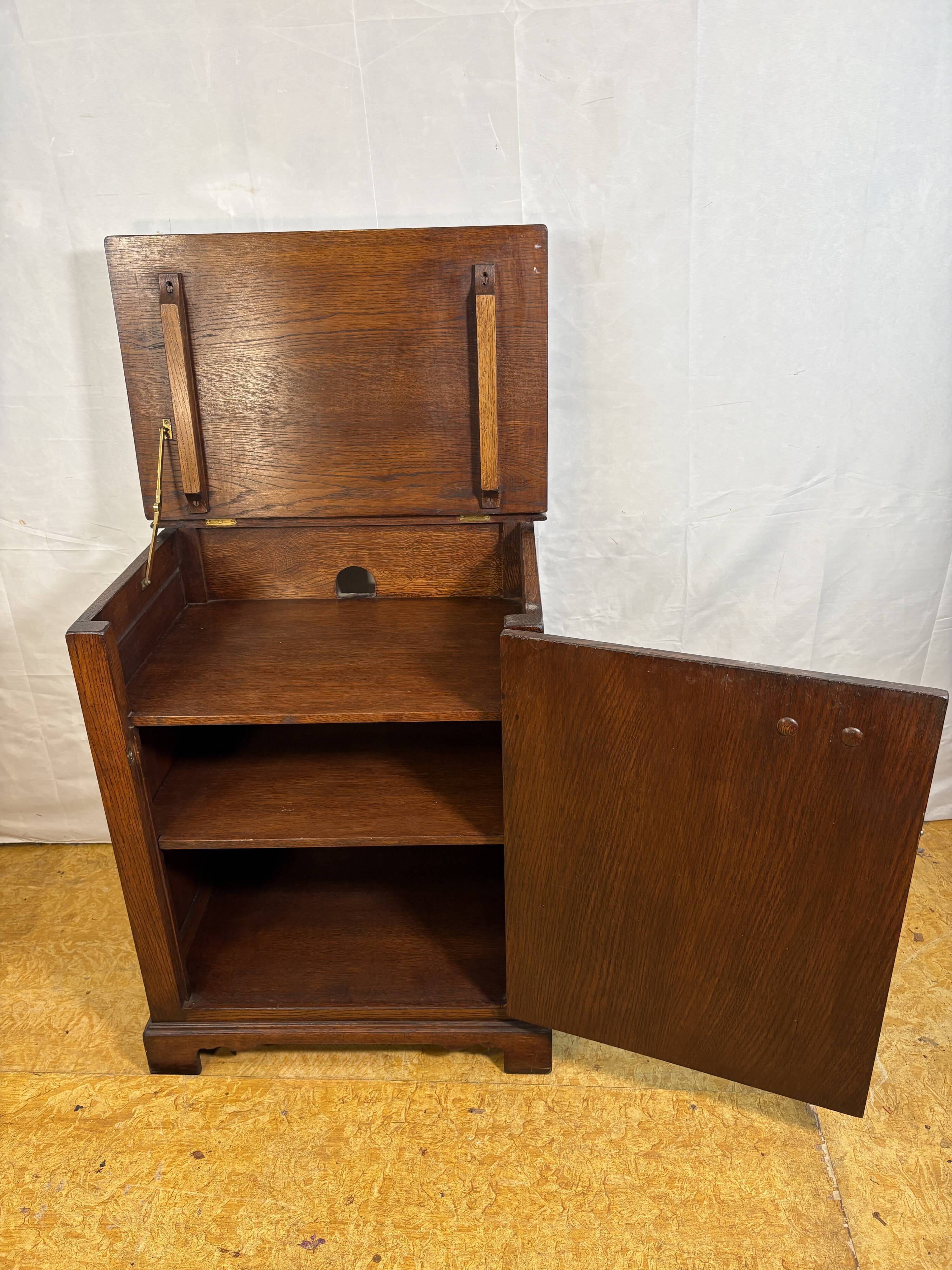Cabinet à disques vers 1970