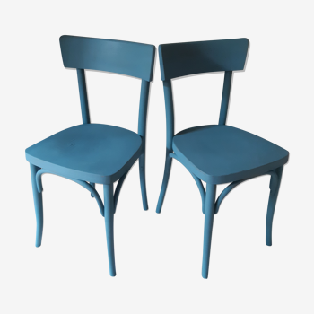 Une paire de chaises bistro Thonet