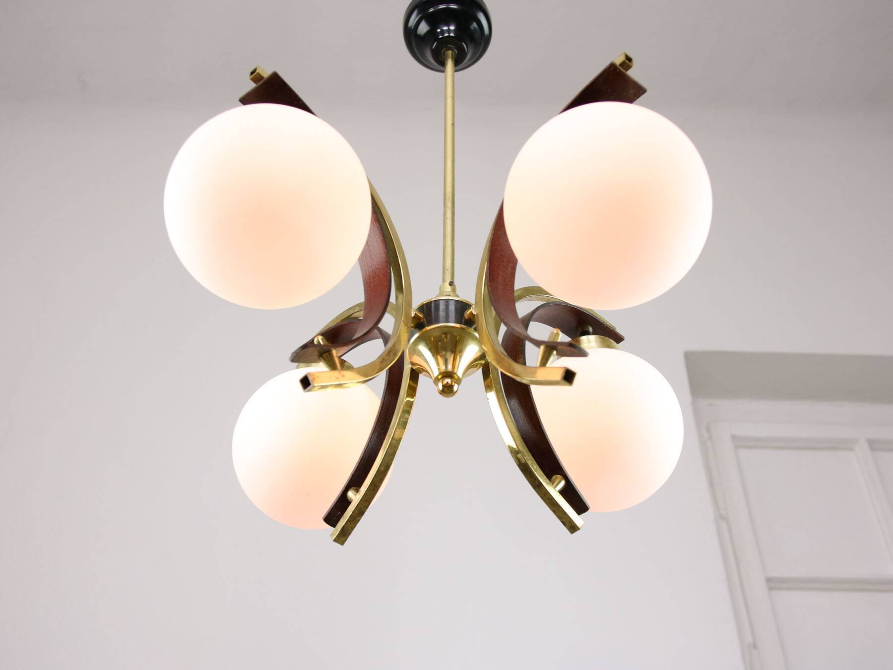 Mid-Century Modern Italian Brass and Opaline Chandelier
