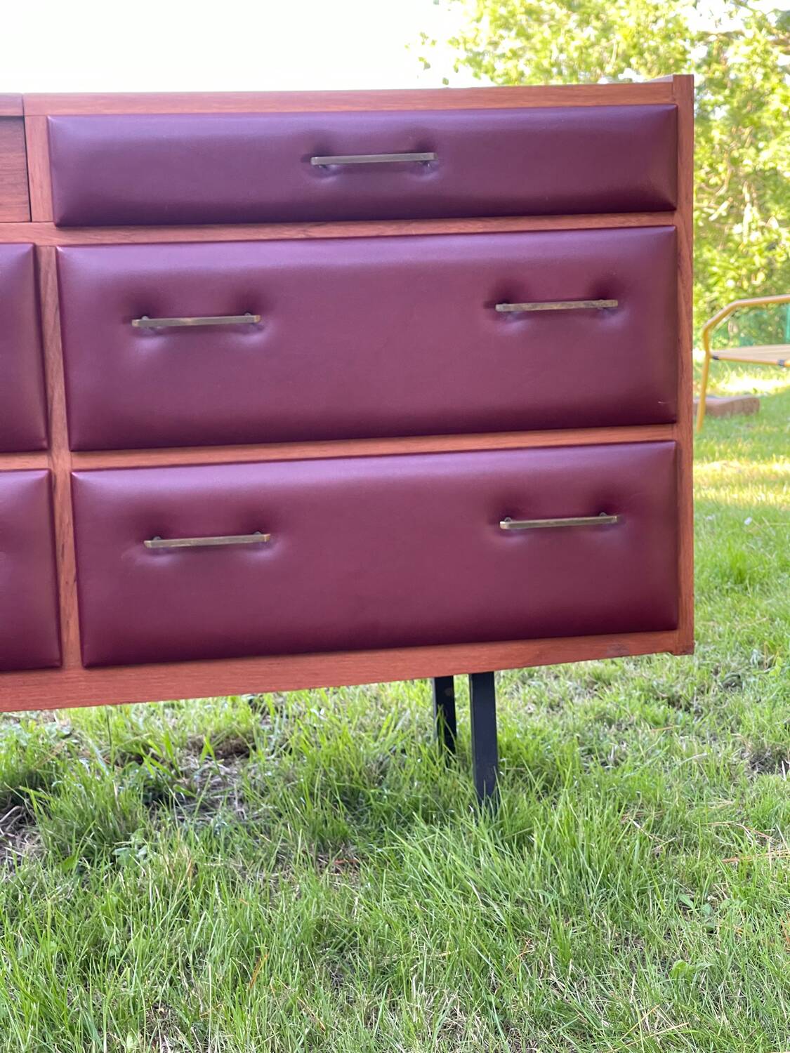 Commode coiffeuse modèle "ingrid" produit par Mondial literie.