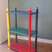Etagère crayon style memphis