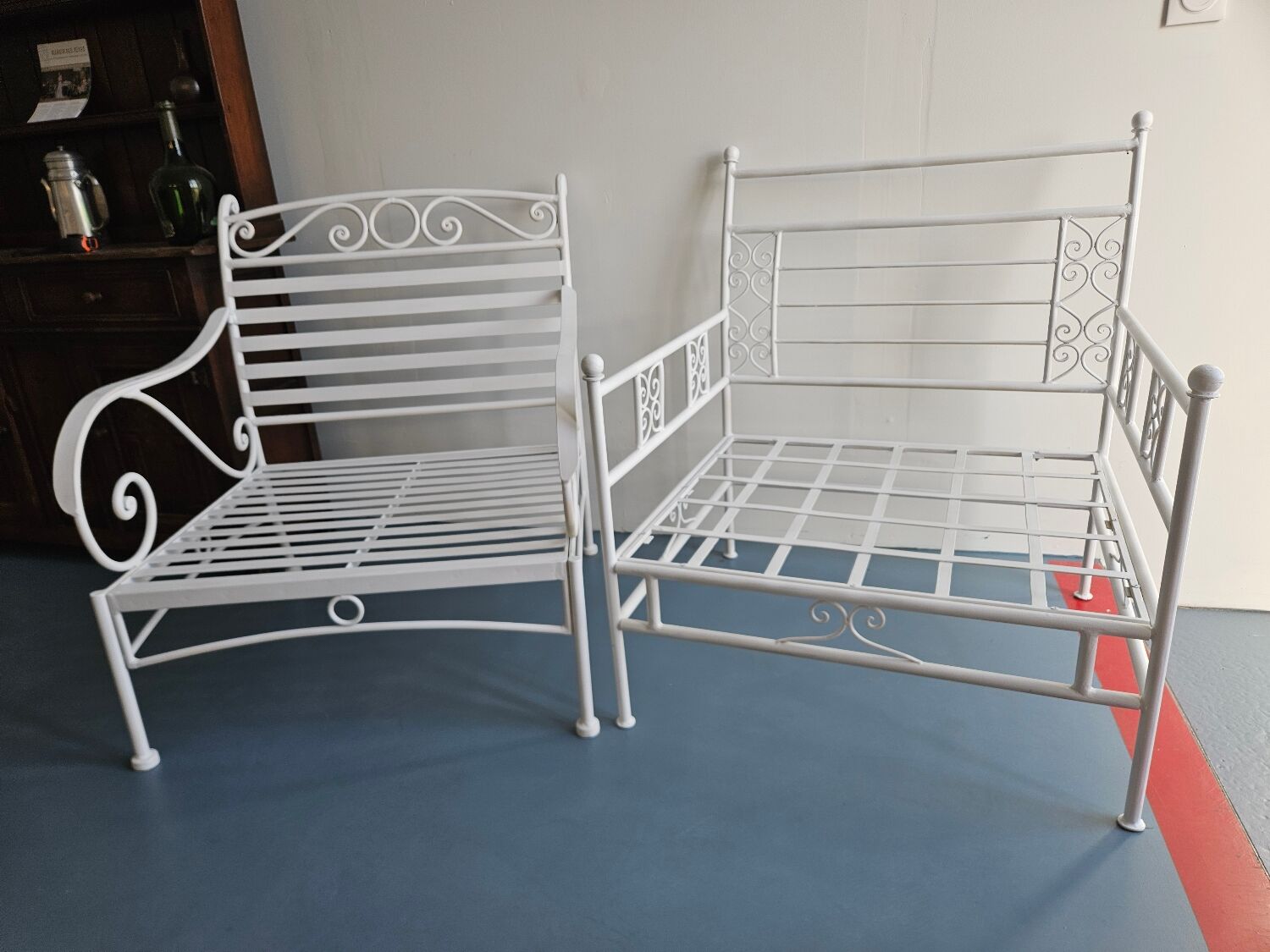 2 wrought iron armchairs