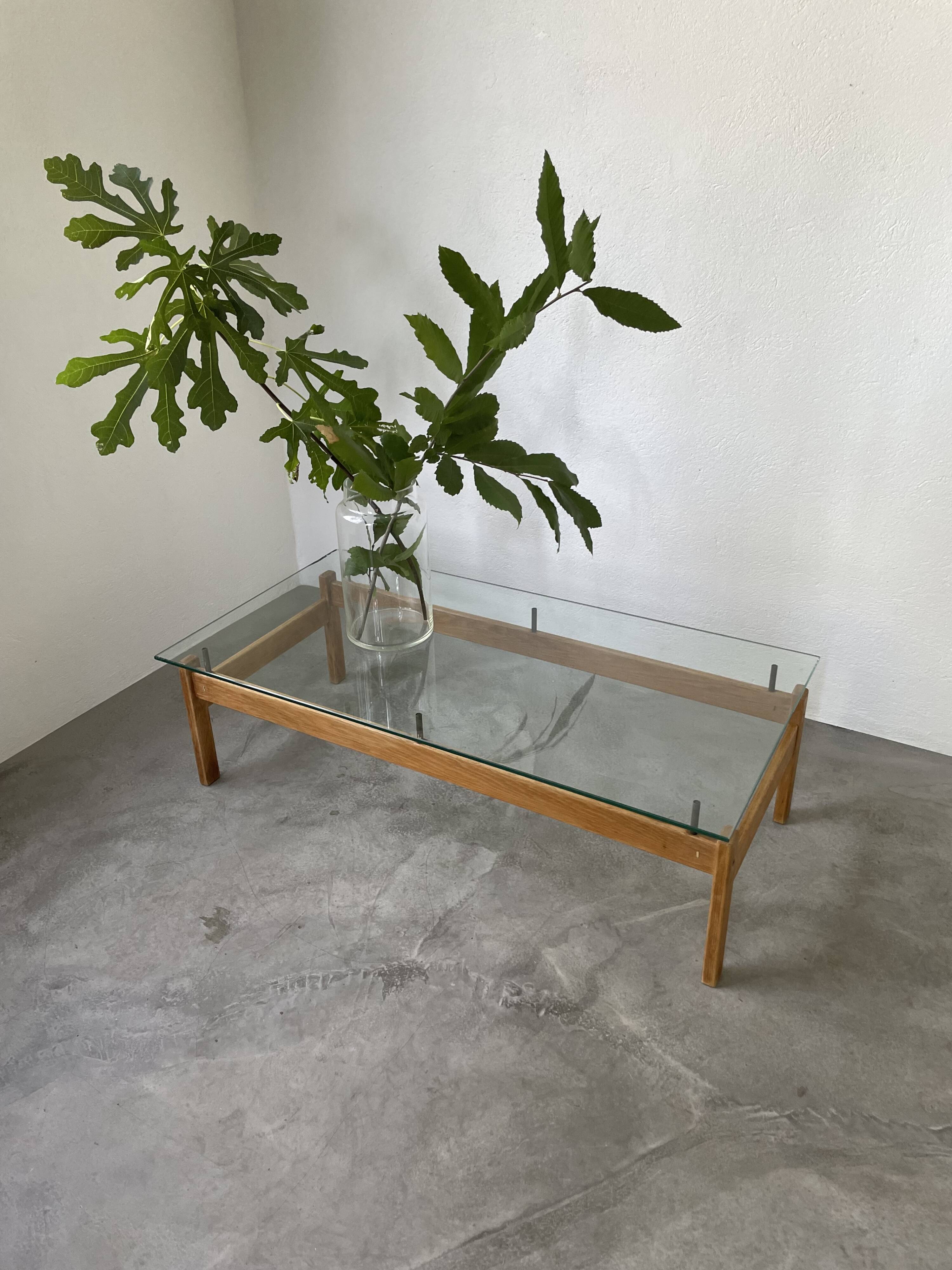 Table scandinave teck blond et verre 60