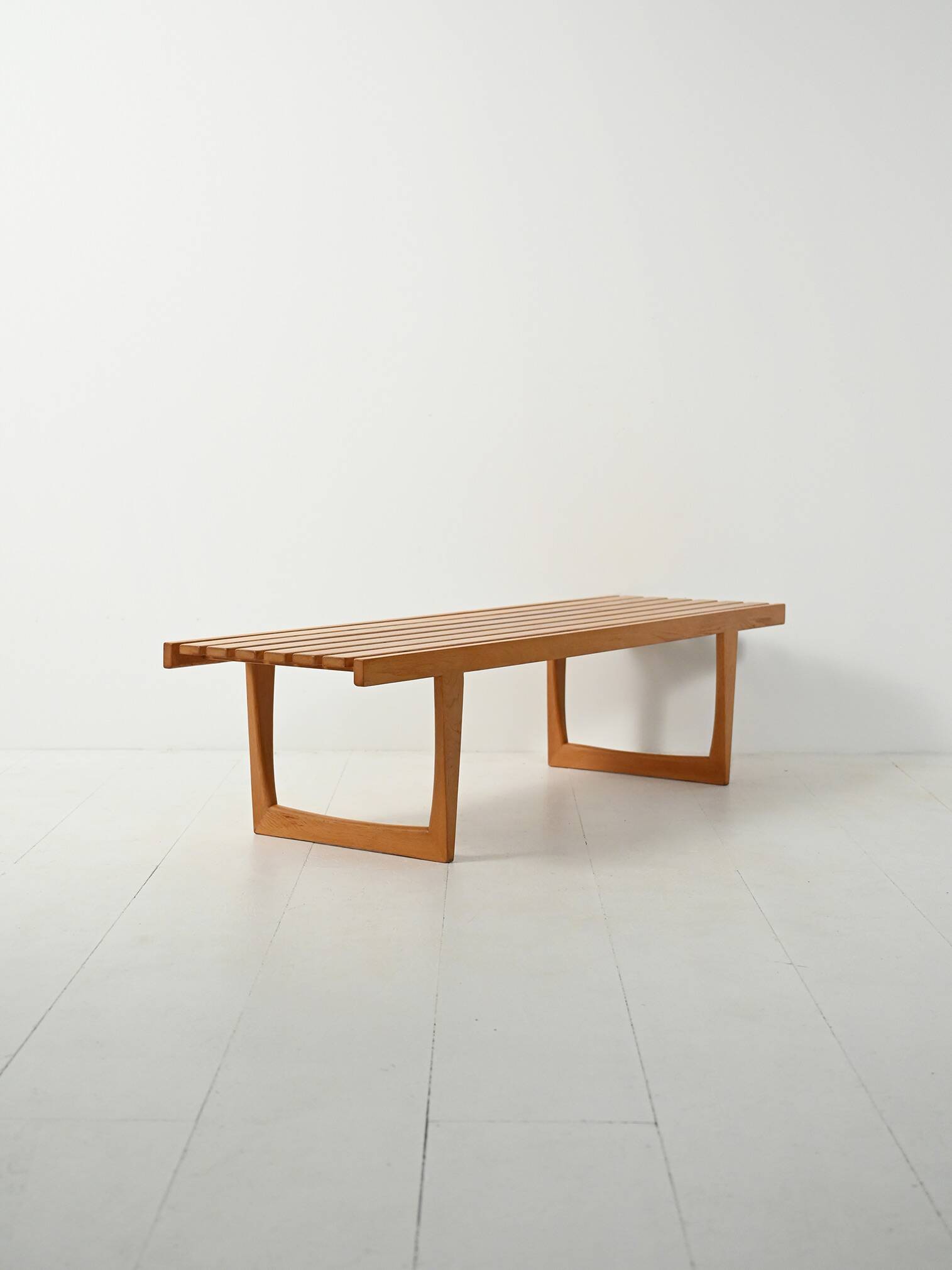 Bench “Tokyo” by Yngvar Sandström