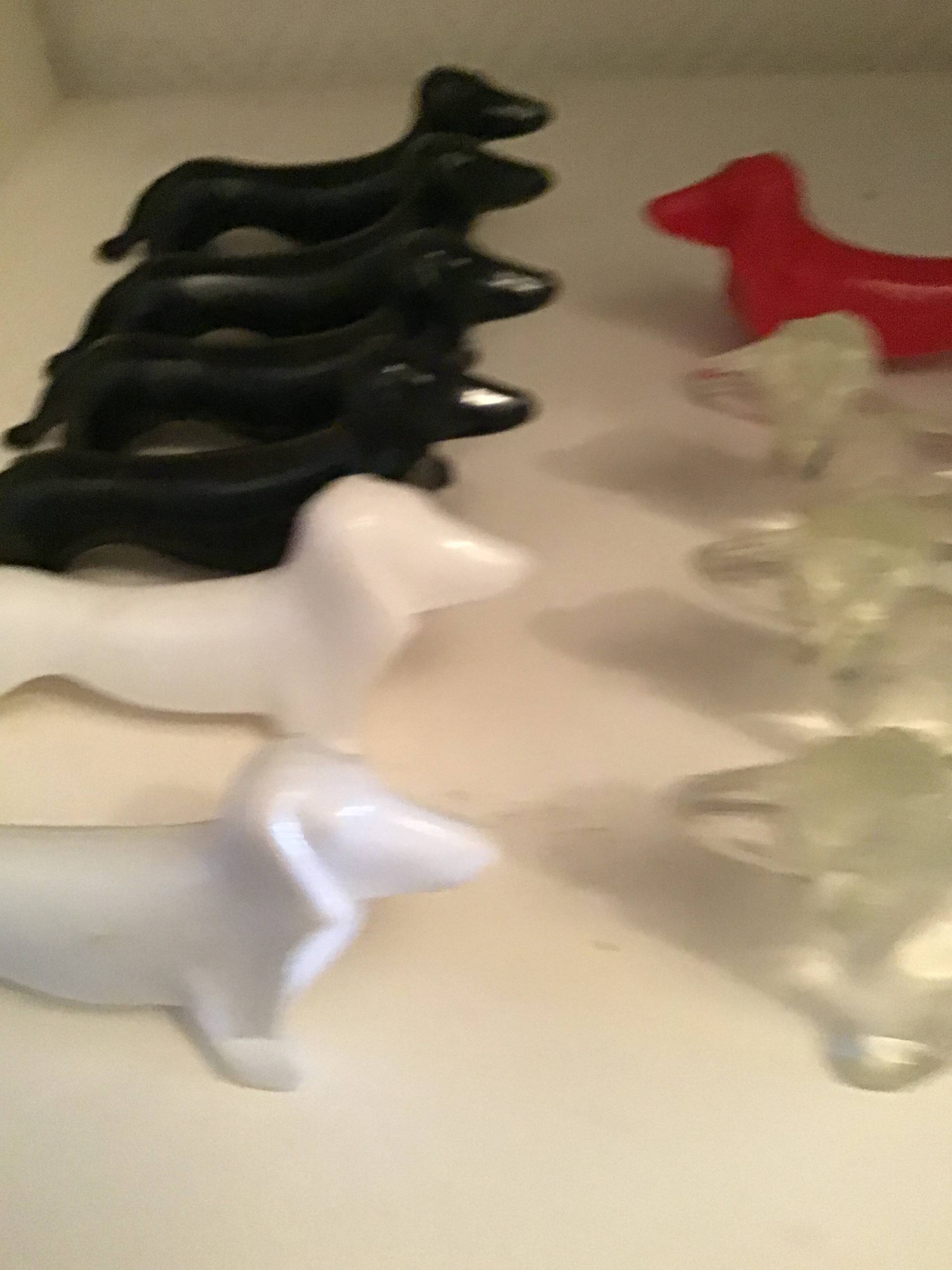 10 basset hound knife holders