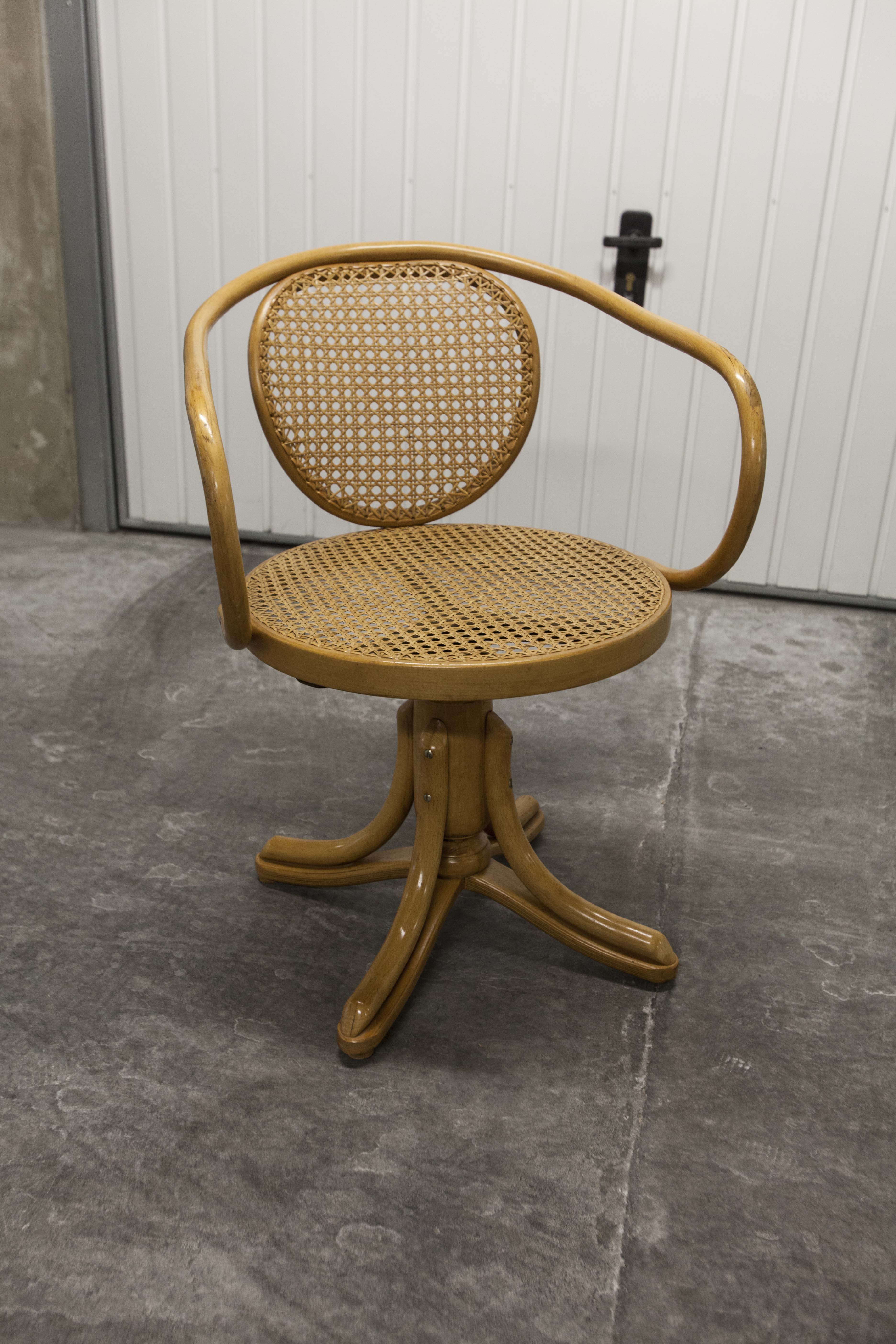 Thonet swivel armchair