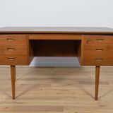 Mid-Century Freestanding Teak Desk, 1960s