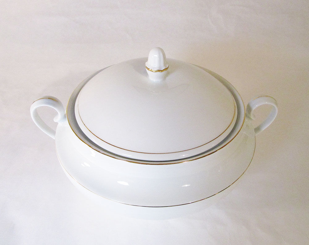 La Rose des Sables porcelain soup