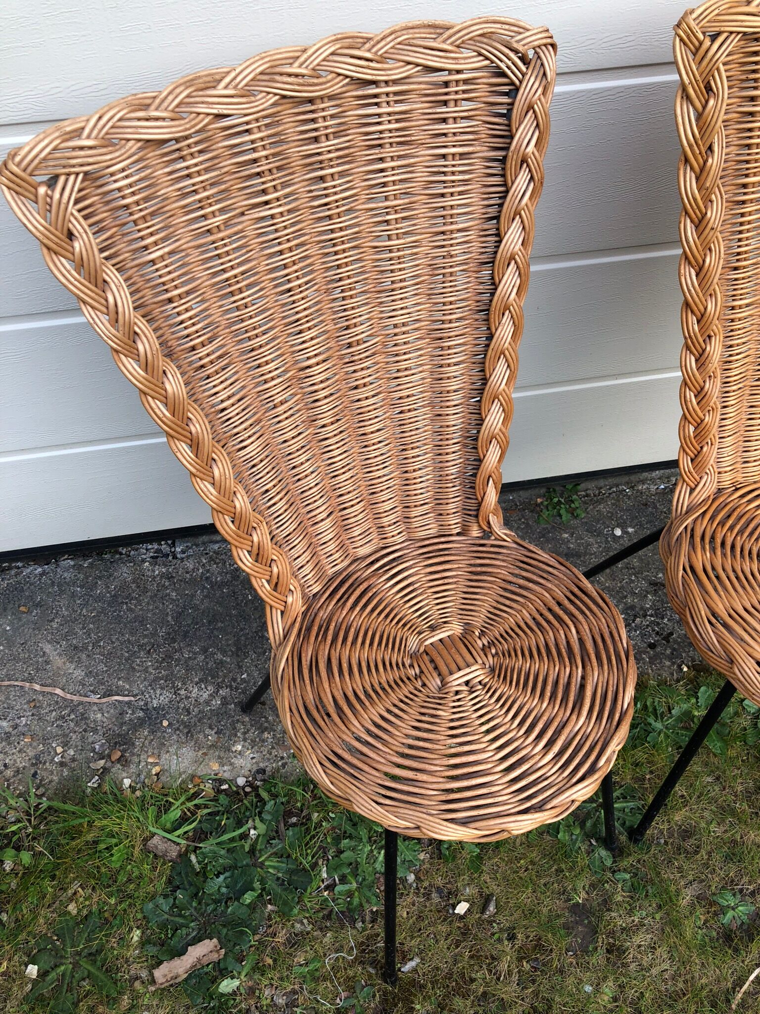 Paire de chaises en rotin pied métal noir