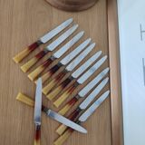 12 knives
