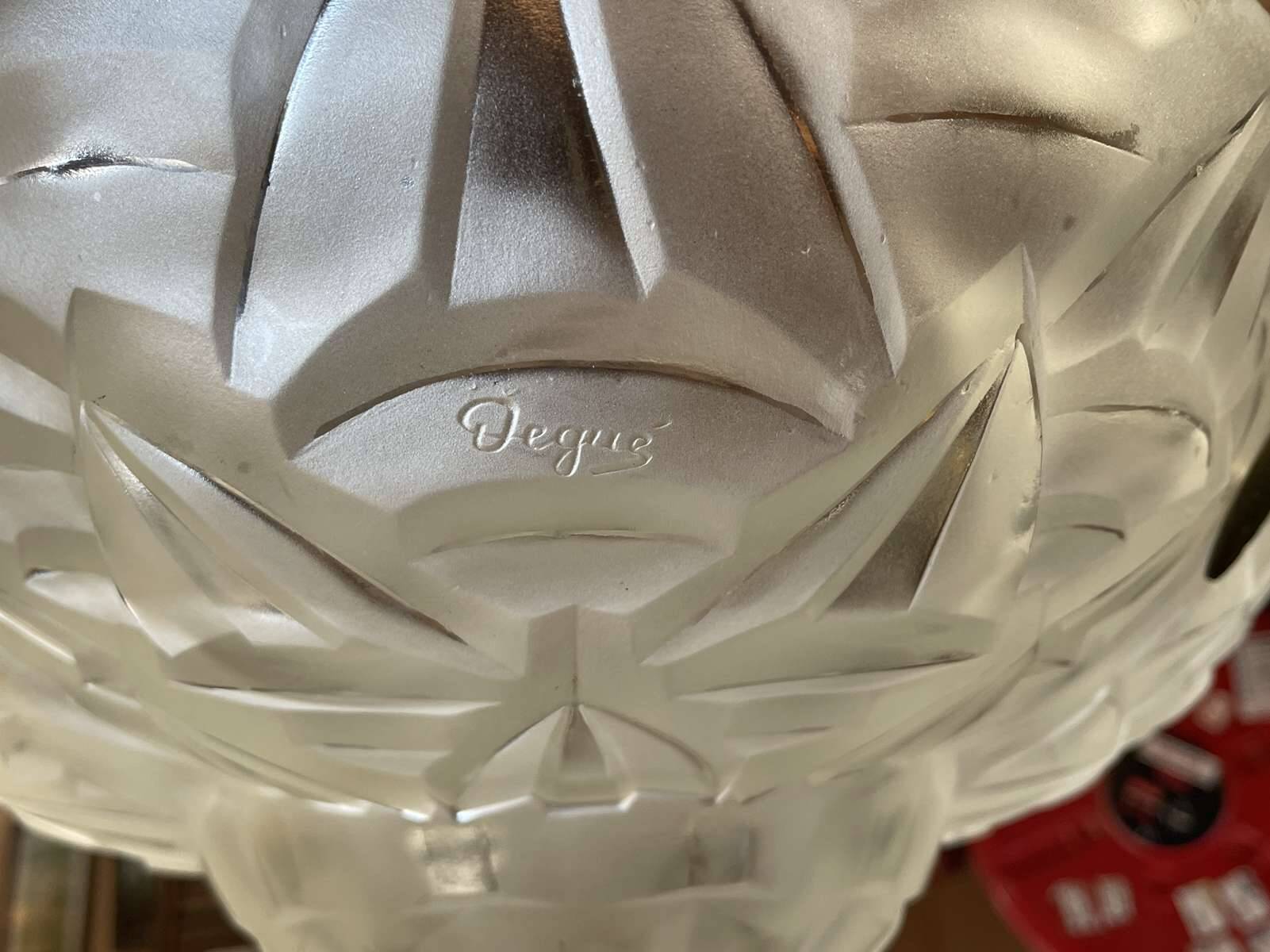 Art Deco suspension in moulded-pressed glass with geometric decoration signed Degué.