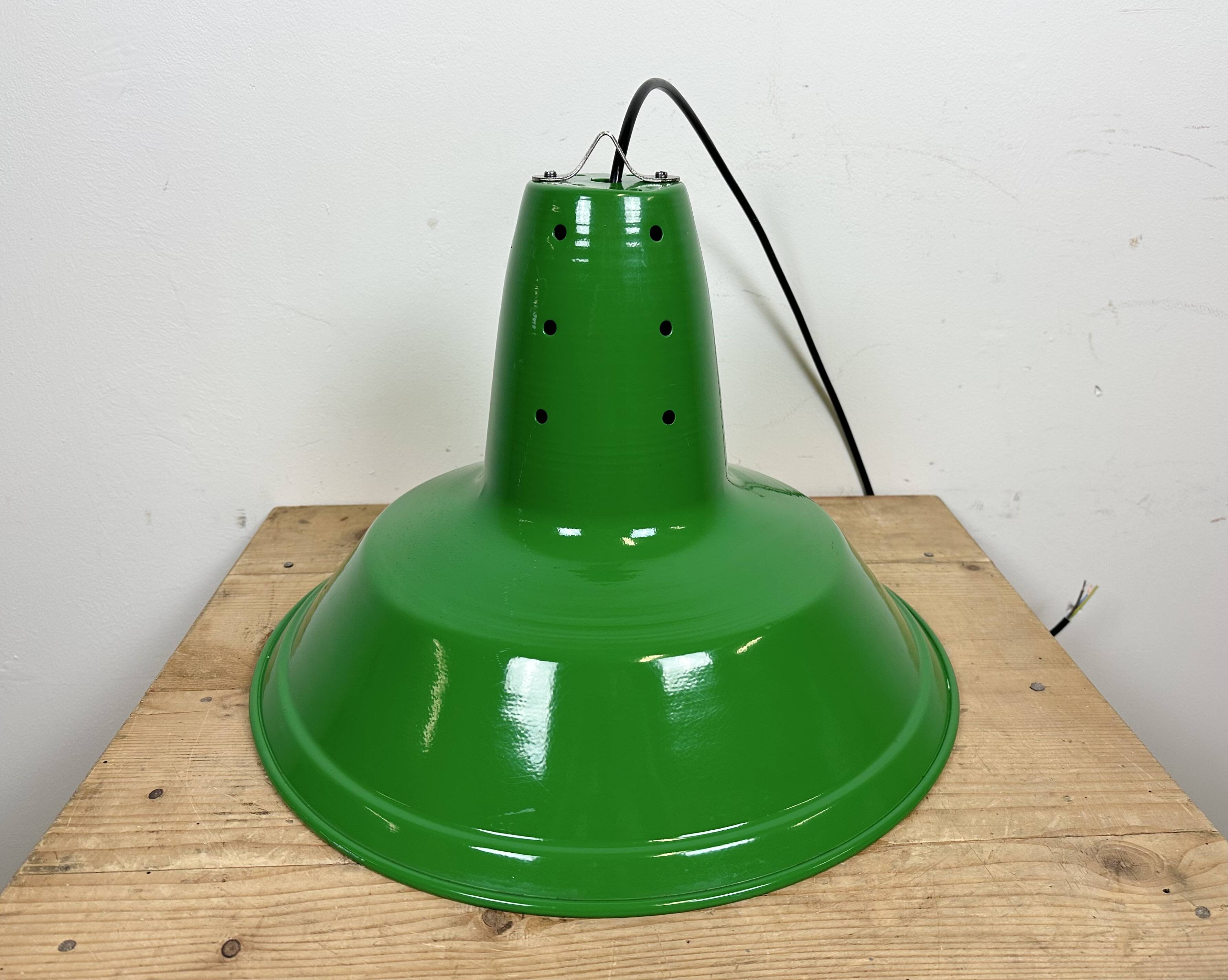 Industrial Italian Green Factory Hanging Lamp, 1970s