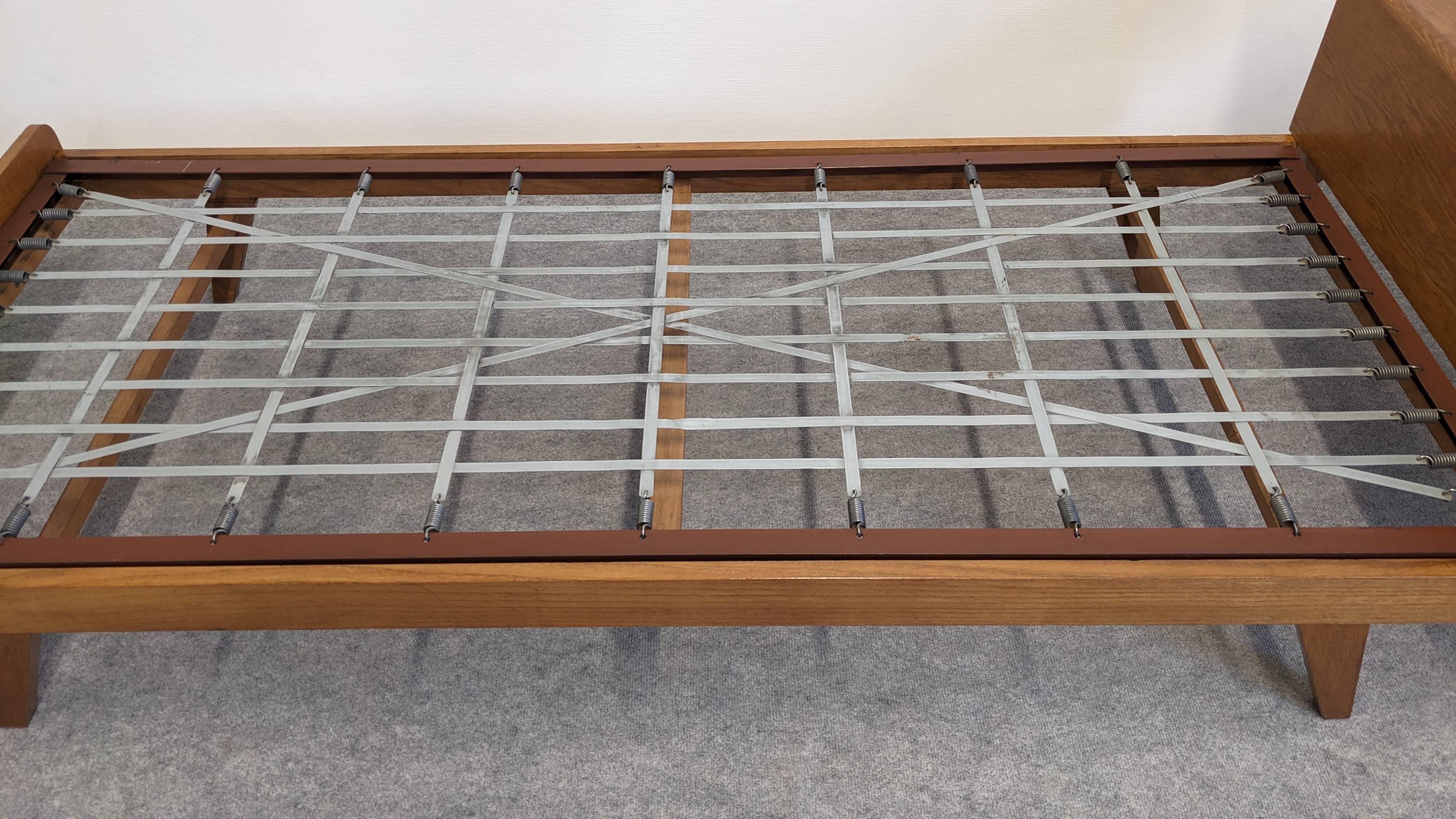 Daybed,  banquette ou lit de repos de style scandinave, France vers 1960