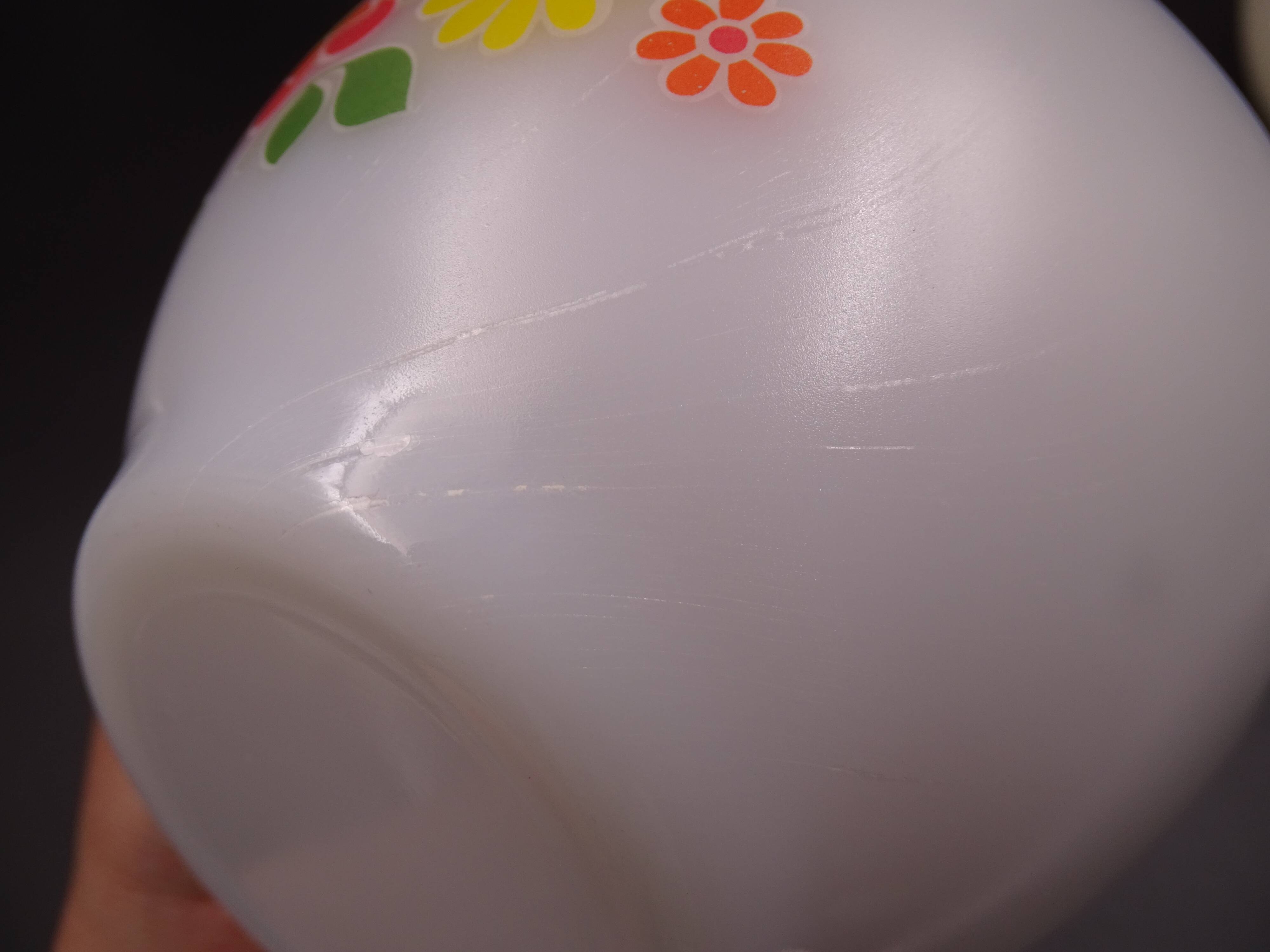 Set of 7 bowls in arcopal -flower décor - vintage around 1970