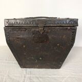 Square hat box