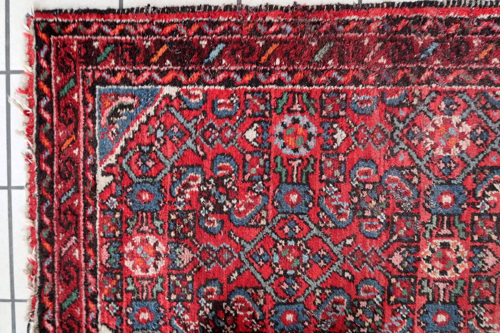 Distressed antique Persian Hamadan runner 2.8' x 9.11' - circa 1920 (1C1199)