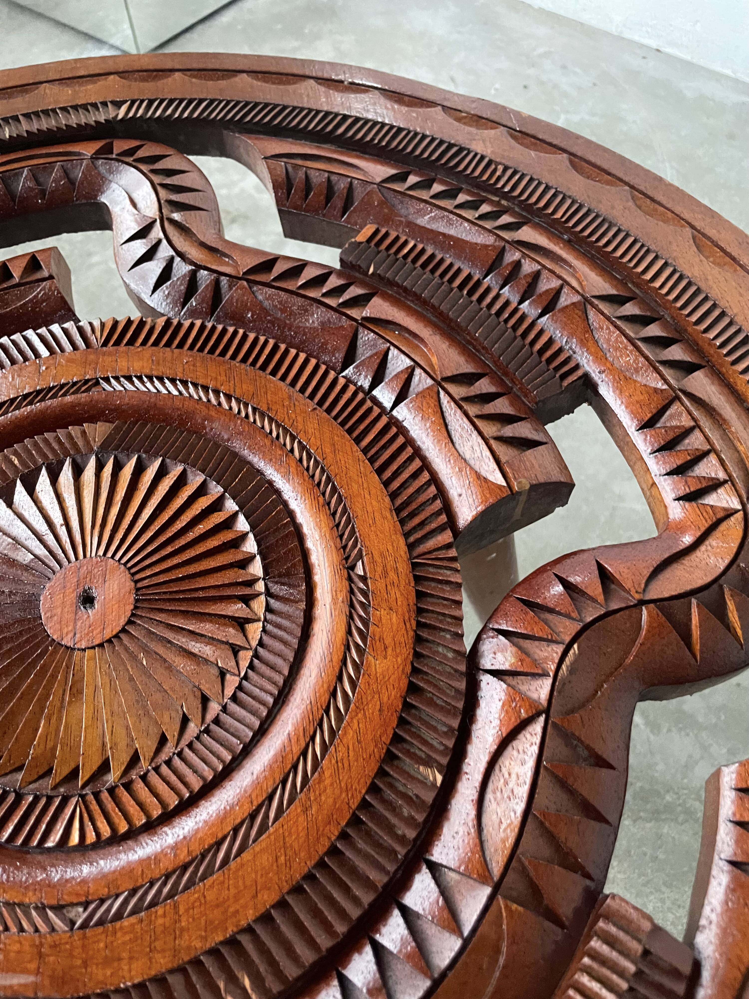 60s tripod coffee table in chiseled wood