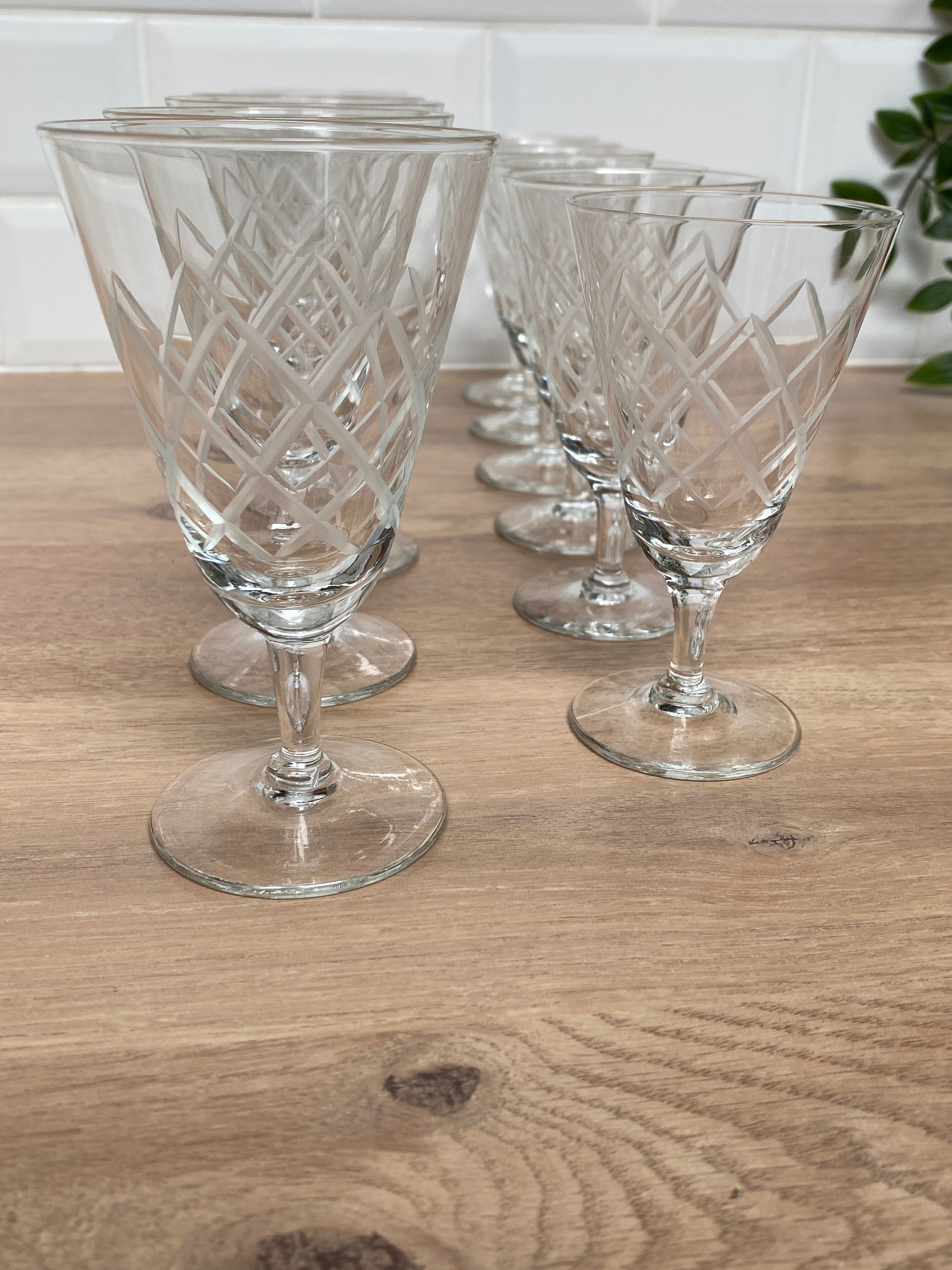 Set of 6 wine glasses