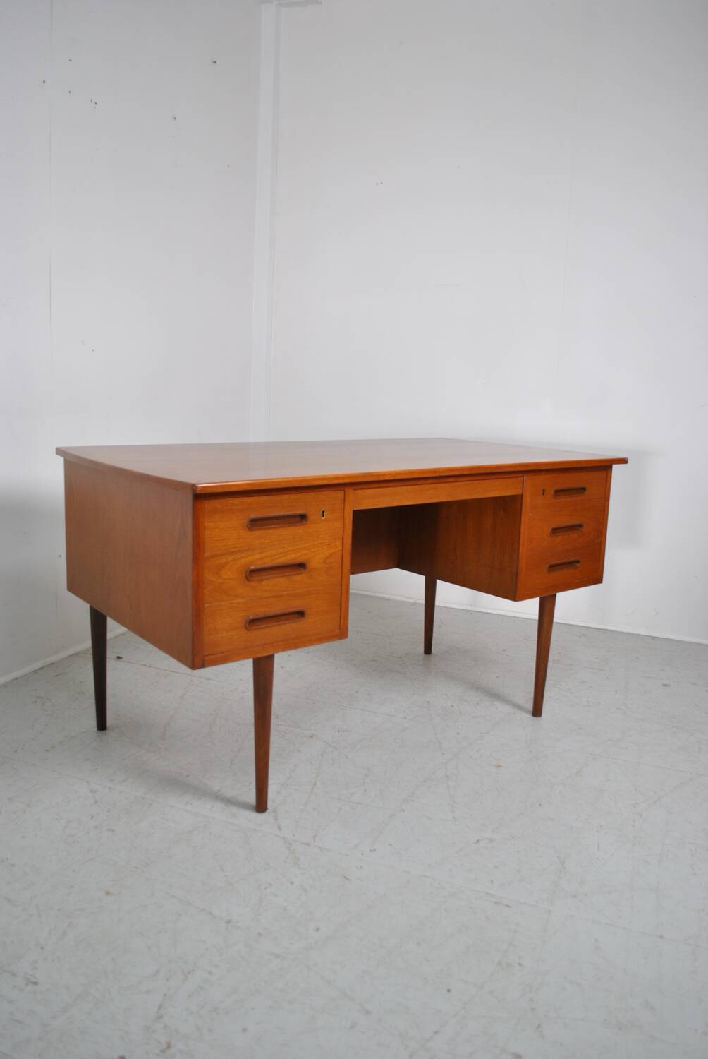 Bureau scandinave teck 1960