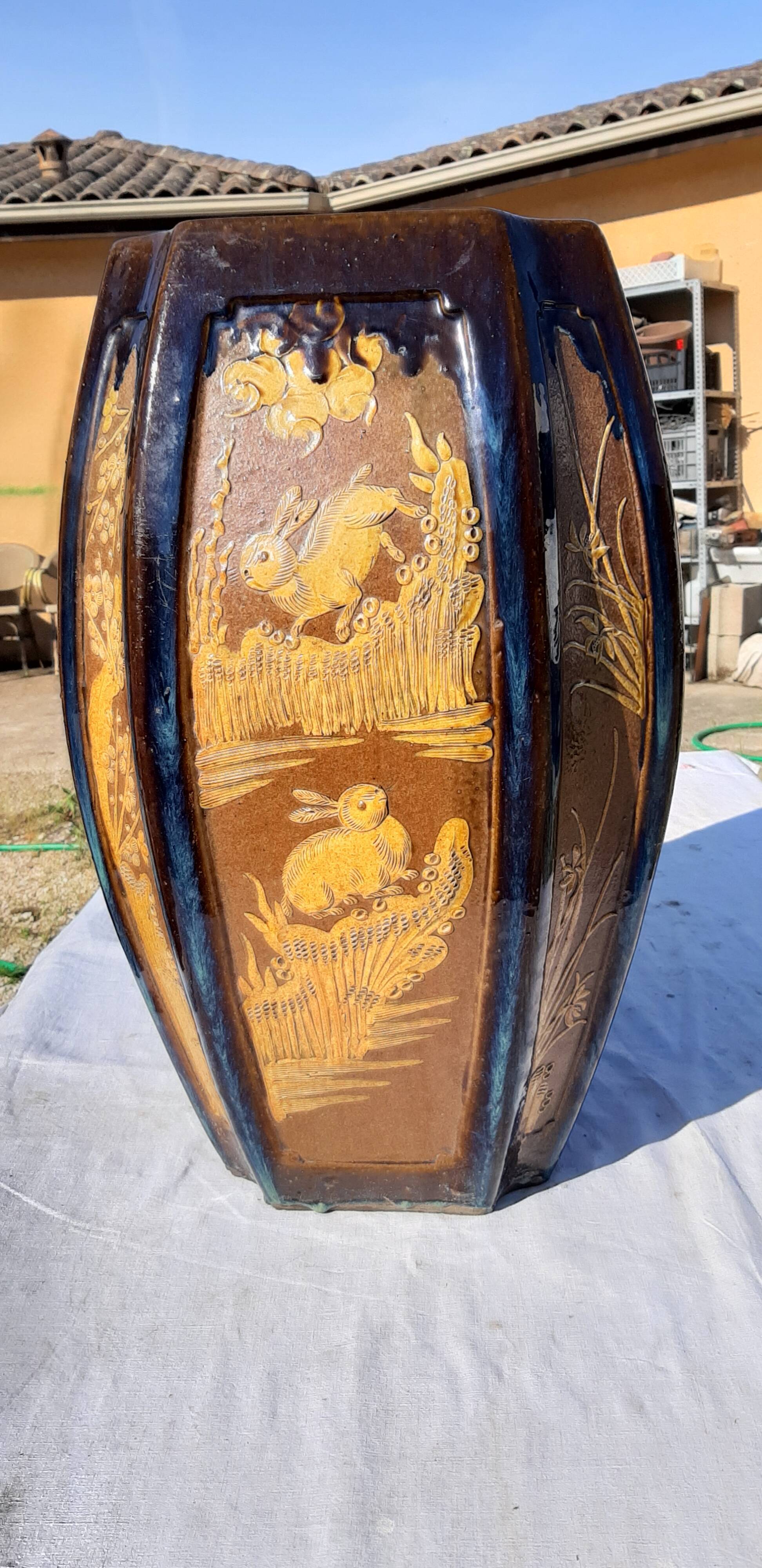 China vase in enamelled sandstone stamped stamp in hollow