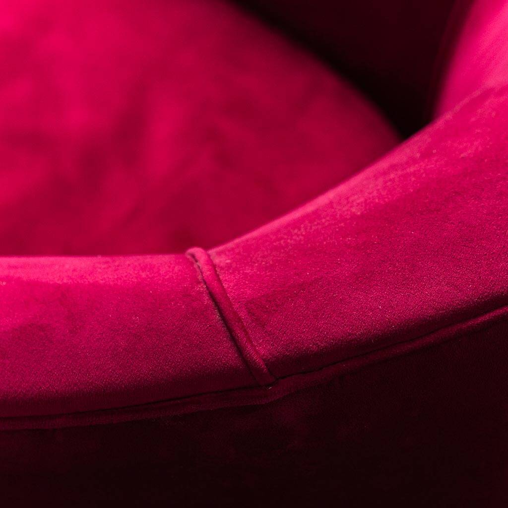 Paire de fauteuils modernistes en velours violet des années 1970