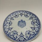 11 assiettes armoriées Gien, XIXème