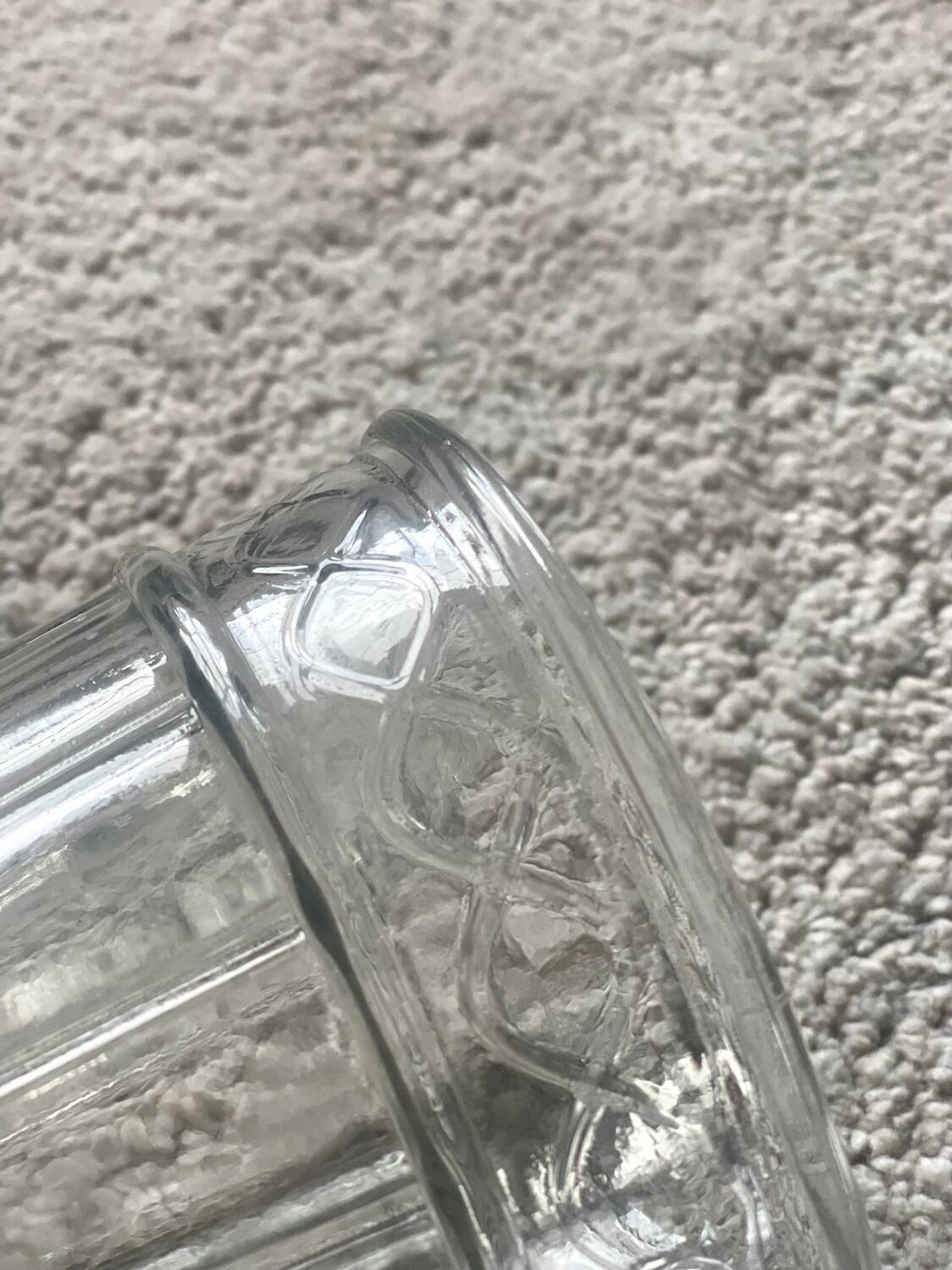 Glass vase