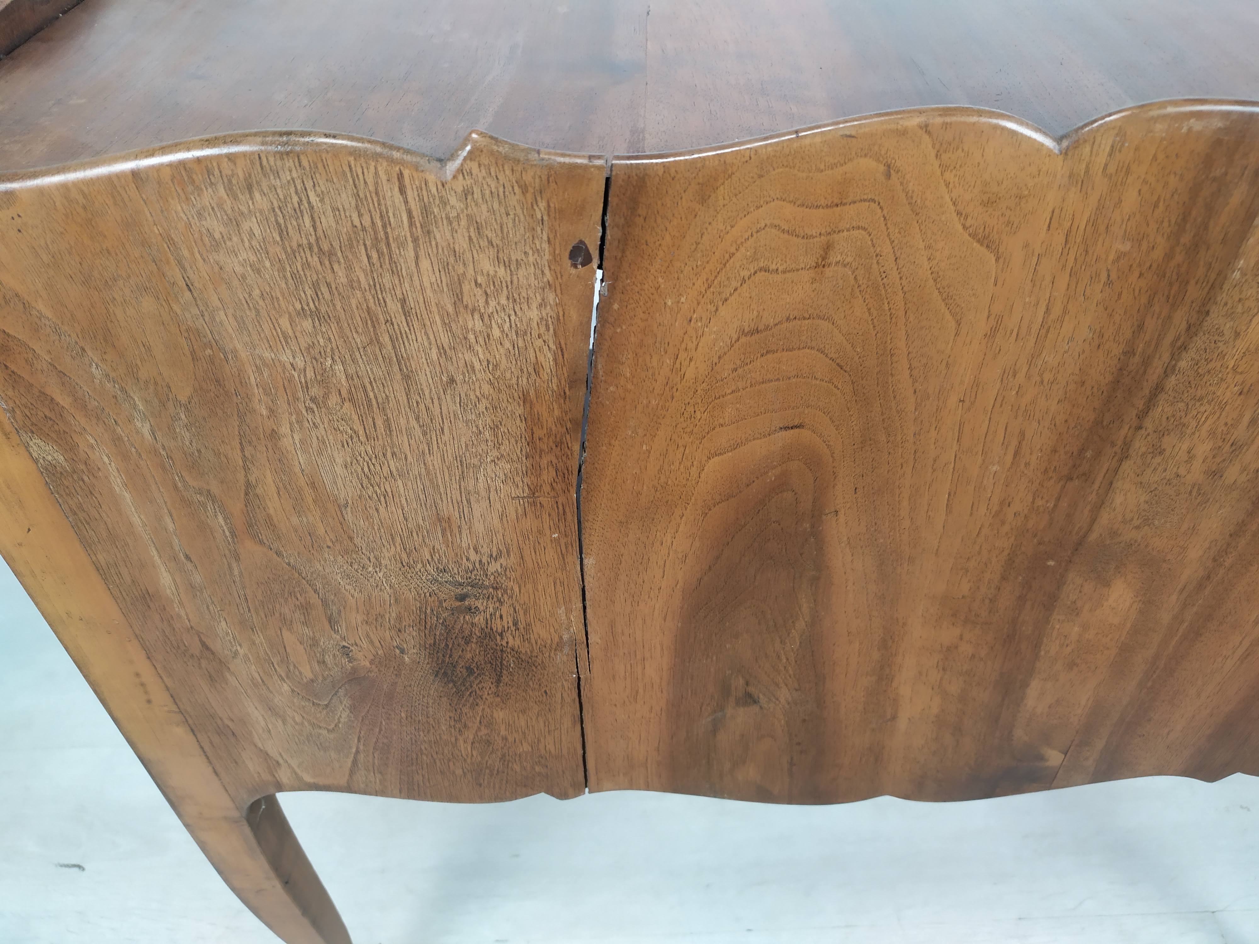 Bibus style Louis XV