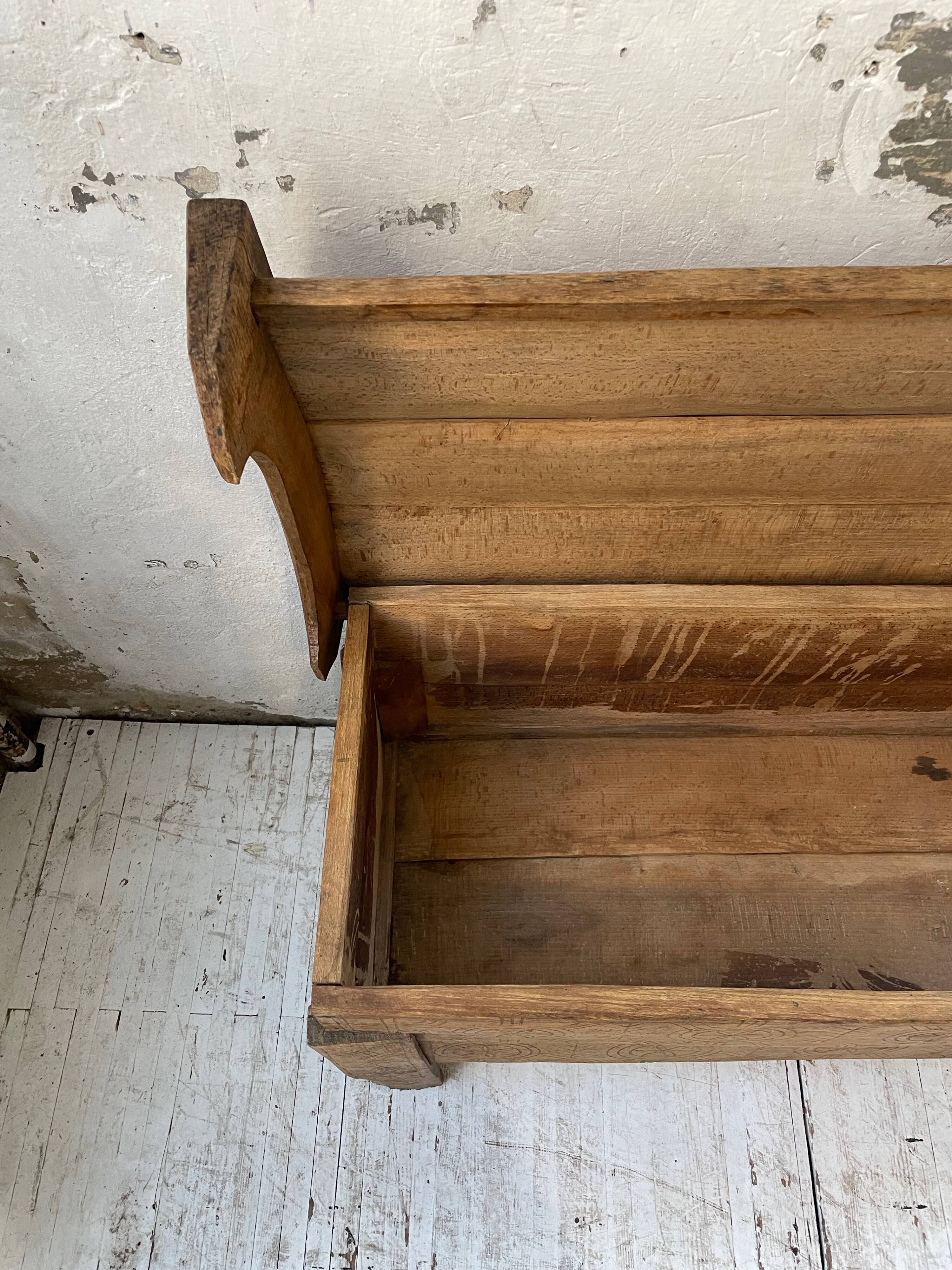 Shepherd's chest Vosges 1900 popular art