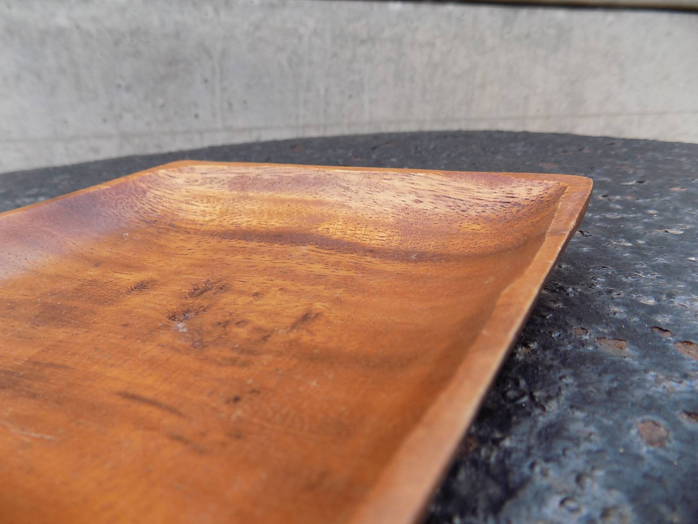 wooden pocket emptier