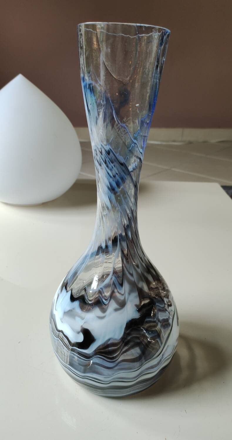 Dorotheenhütte designer vase. Blown glass with smoke swirls/volutes.