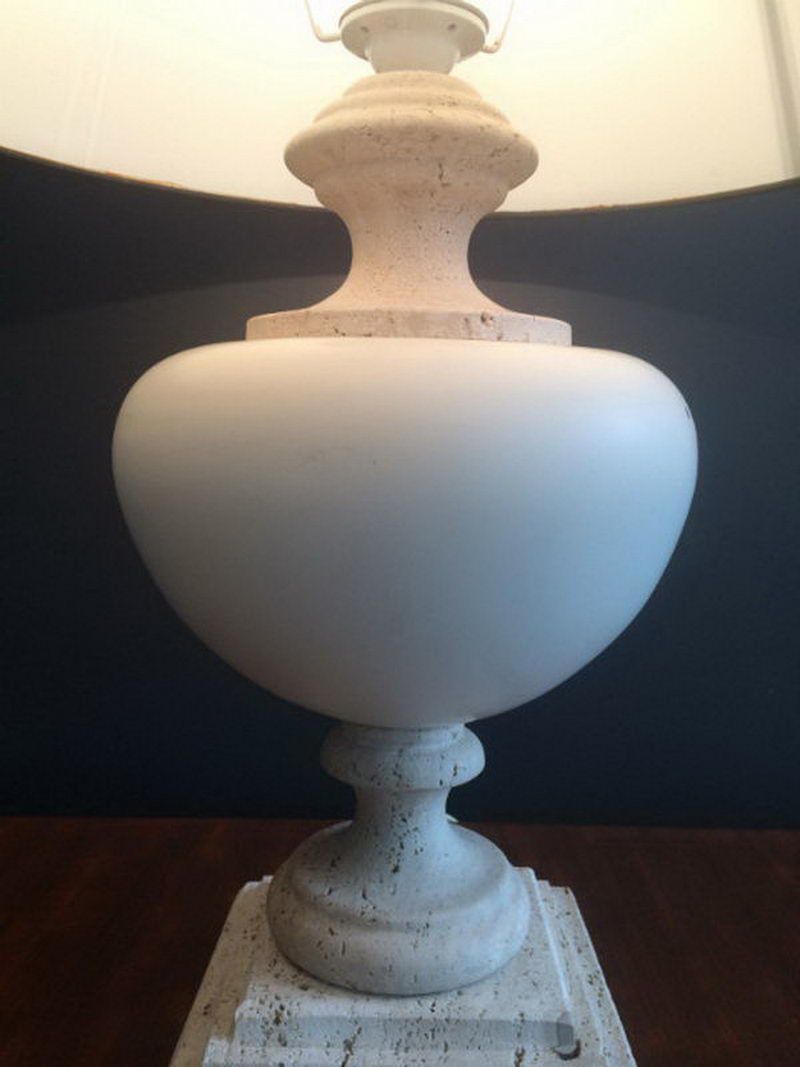 Ceramic lamp on a travertine base
