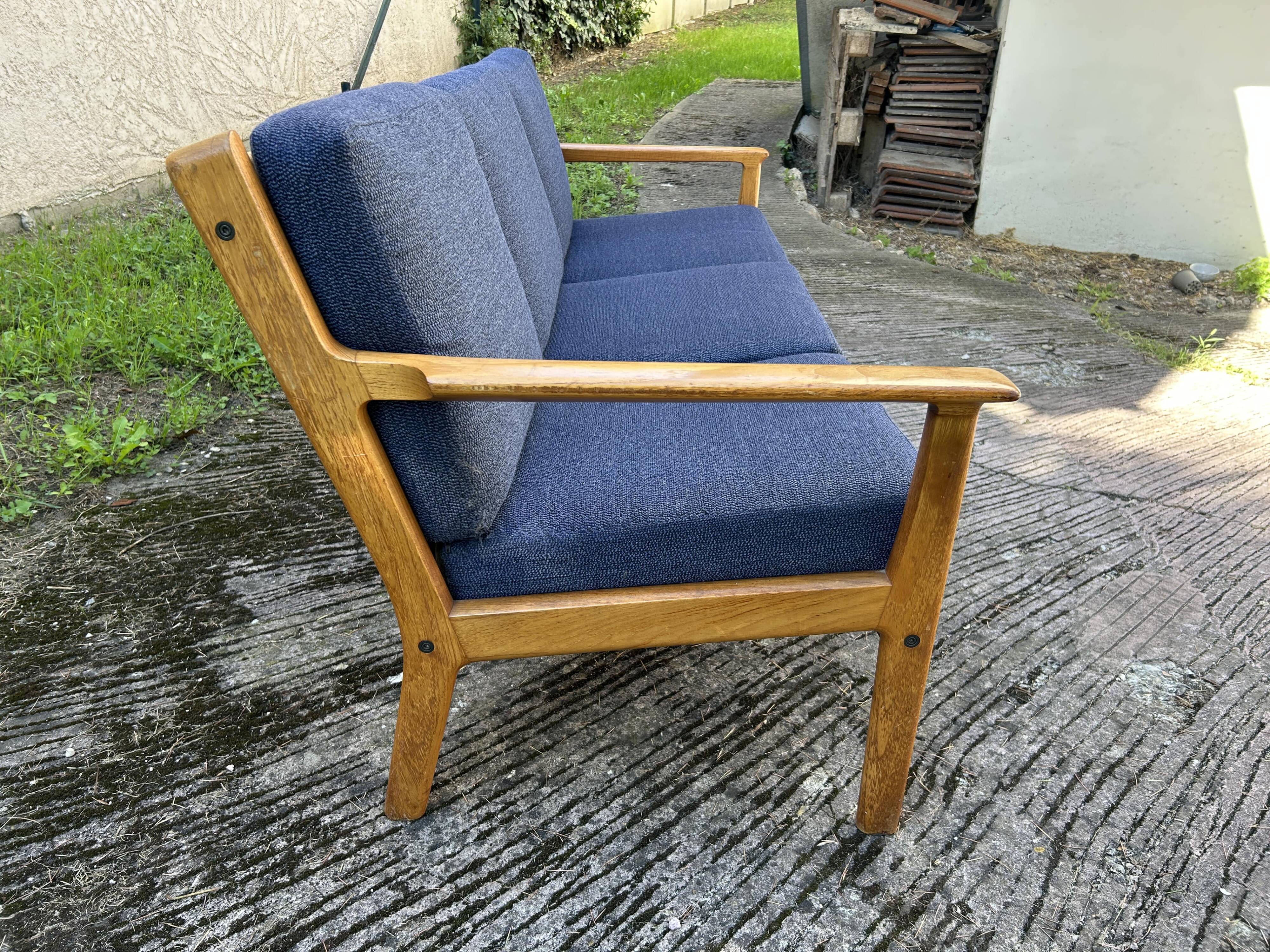 Hans J. Wegner GE265 oak sofa for Getama, Blue, 1960s