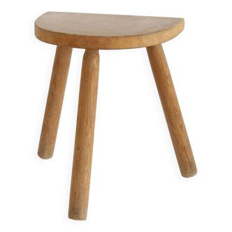 Tabouret tripode en bois clair