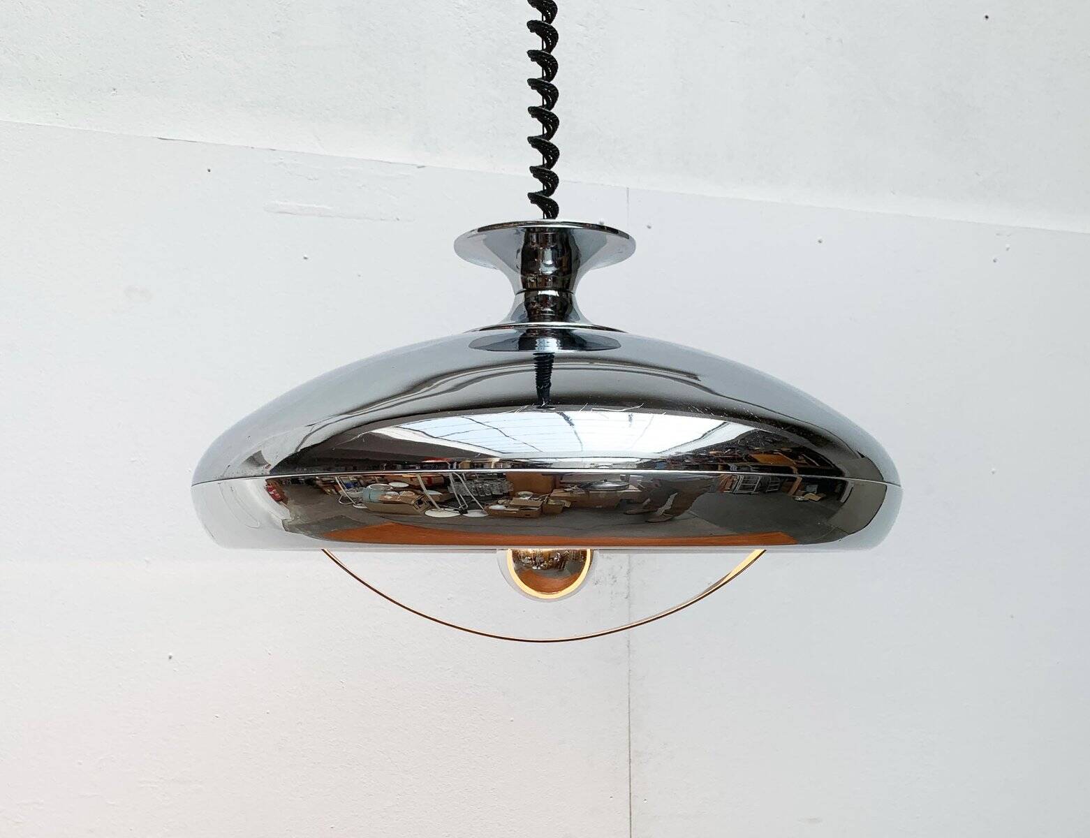Suspension Ufo Space Age italienne du milieu du siècle