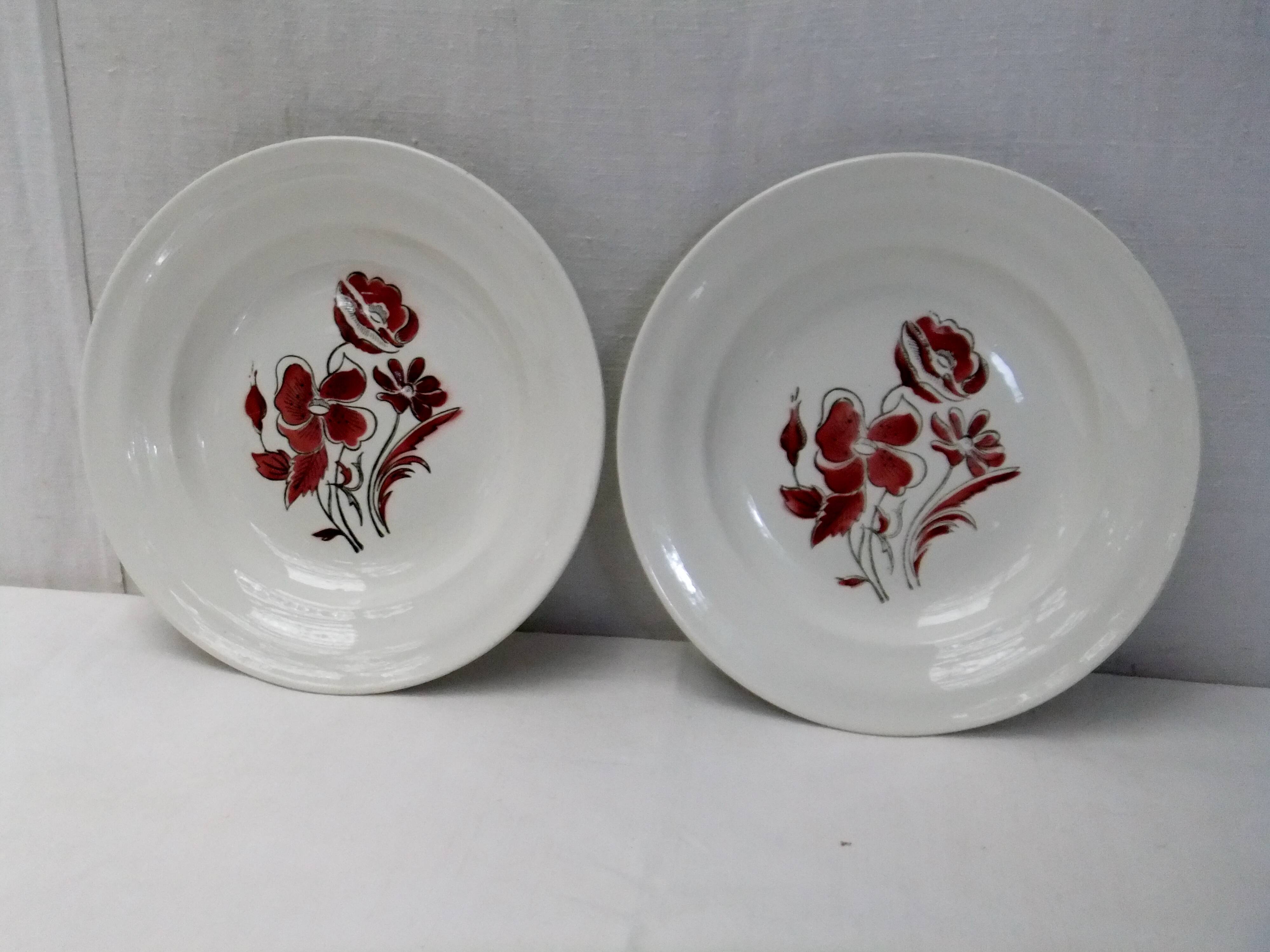 Ceranord St Amand plate with flower decoration and cutlery set