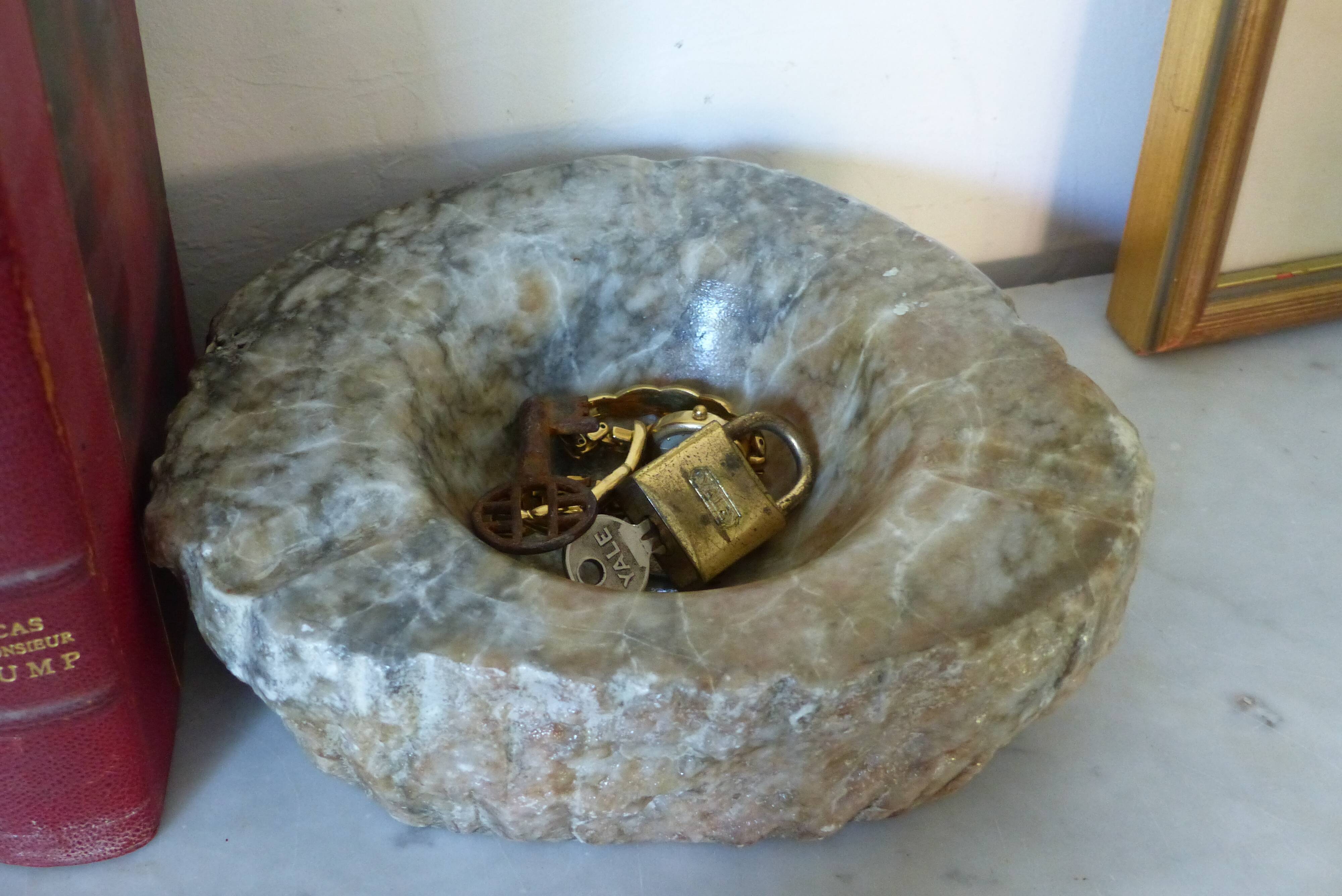 Ashtray in onyx 70s