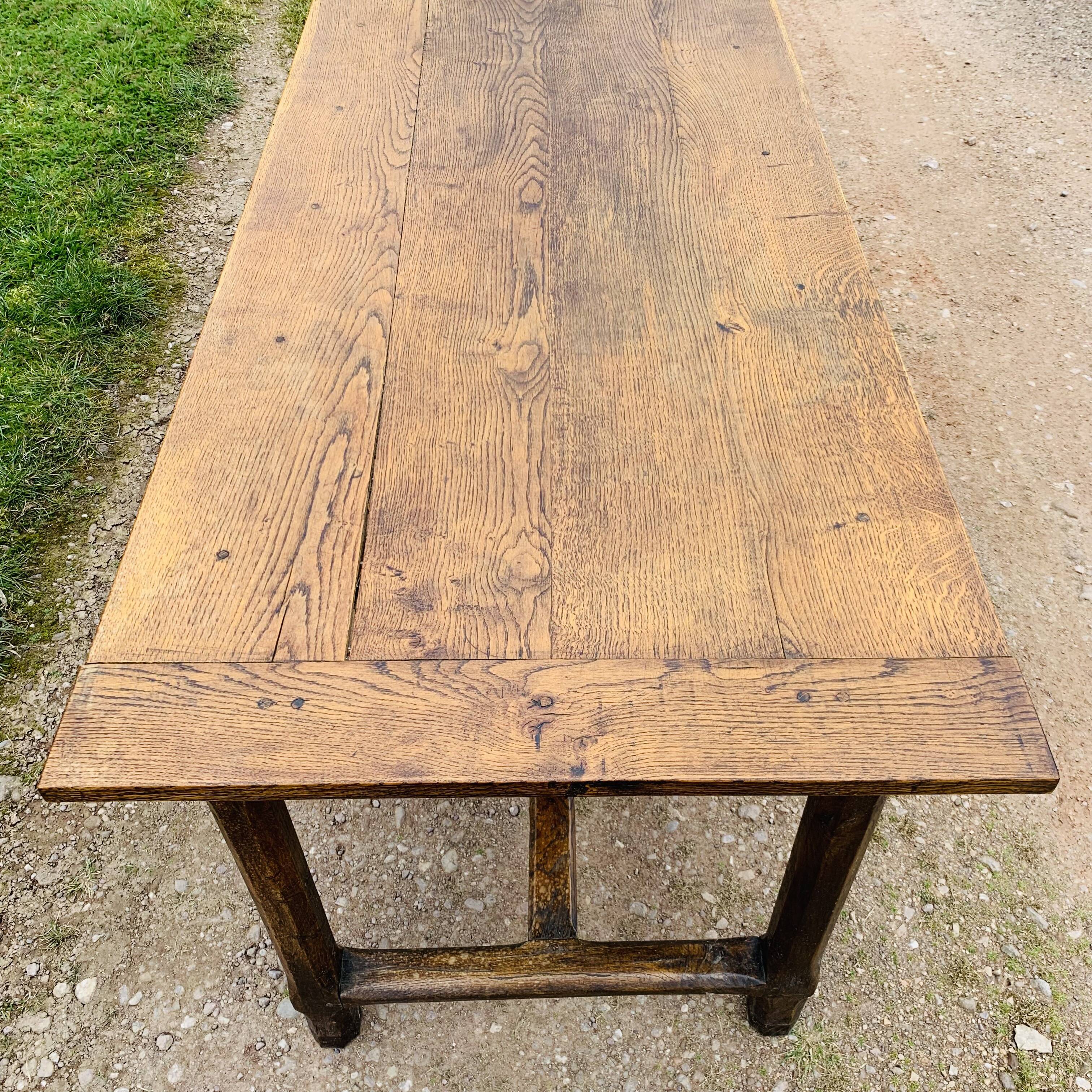 Table de ferme en chêne