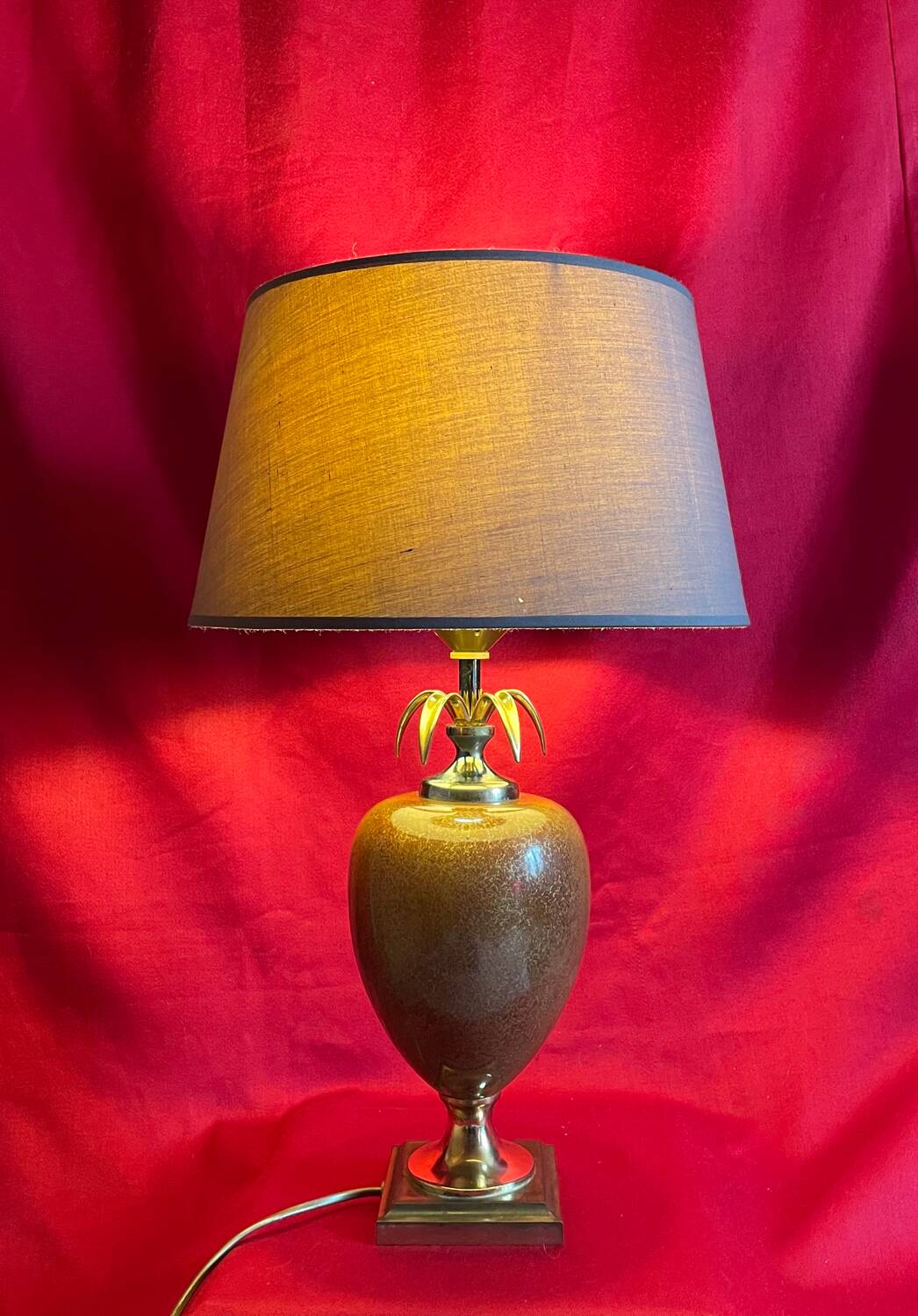 “Maison Le Dauphin” lamp