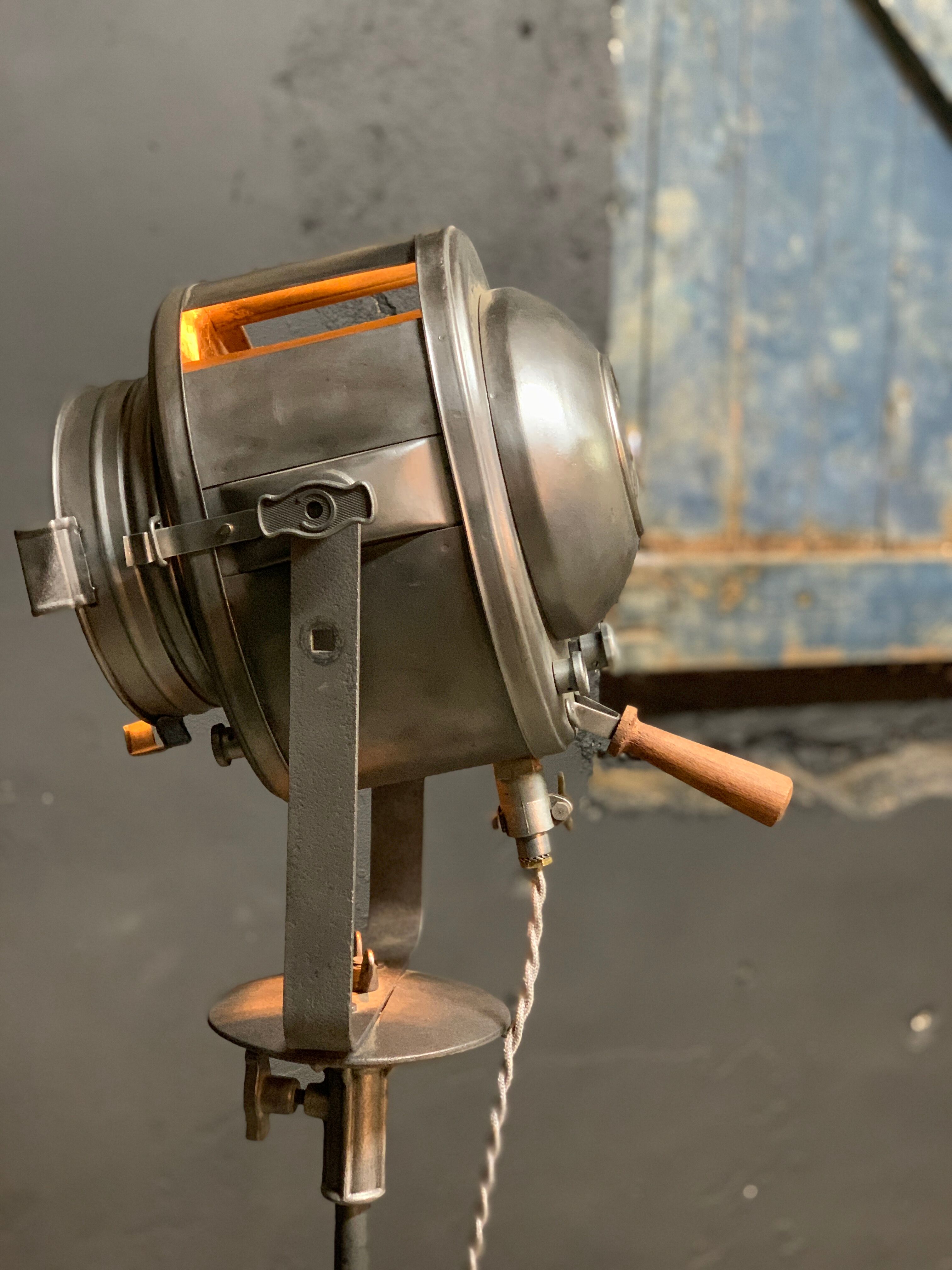Projector A.E Cremer Paris 500 W 1940