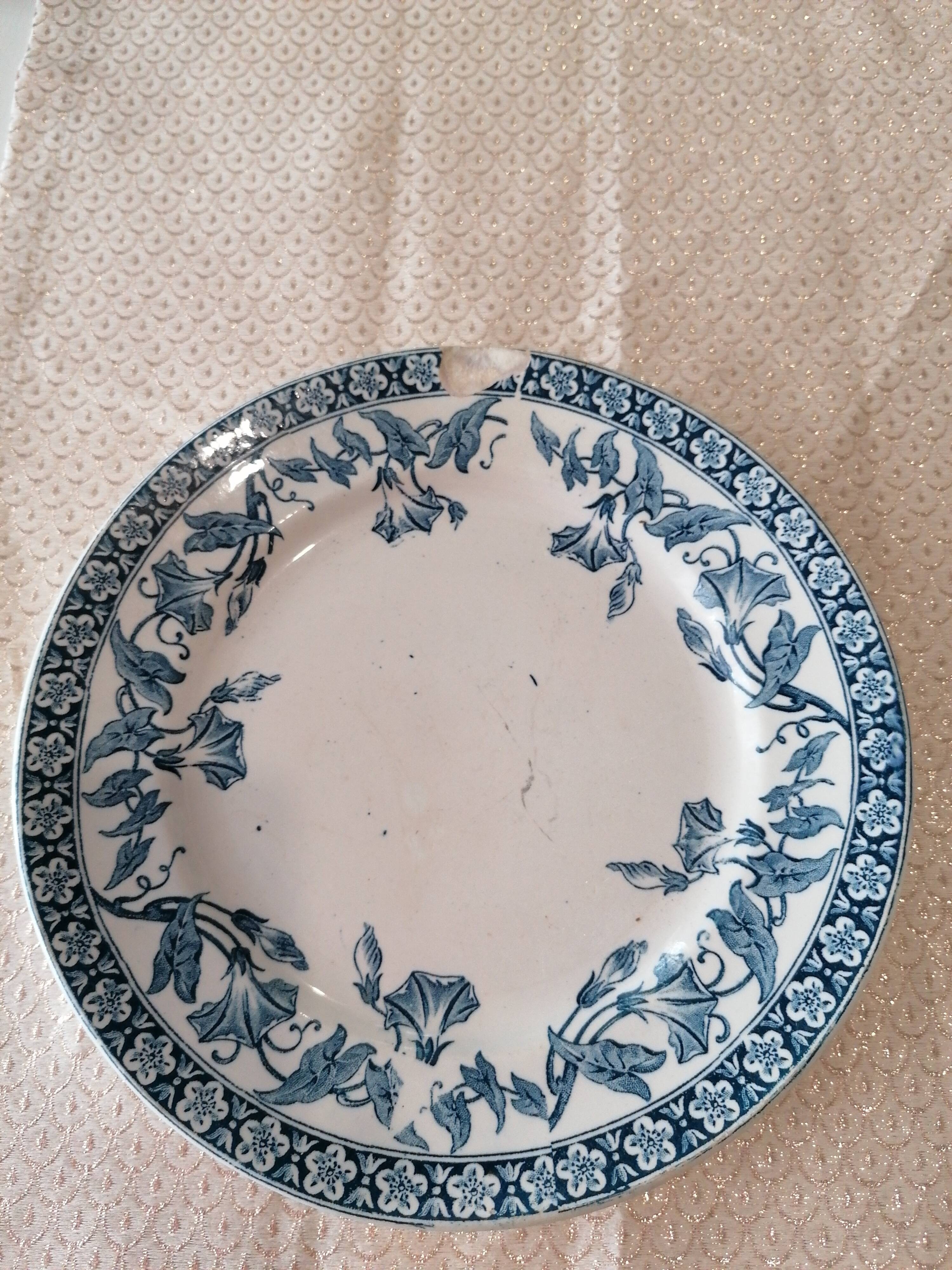 St Amand plate