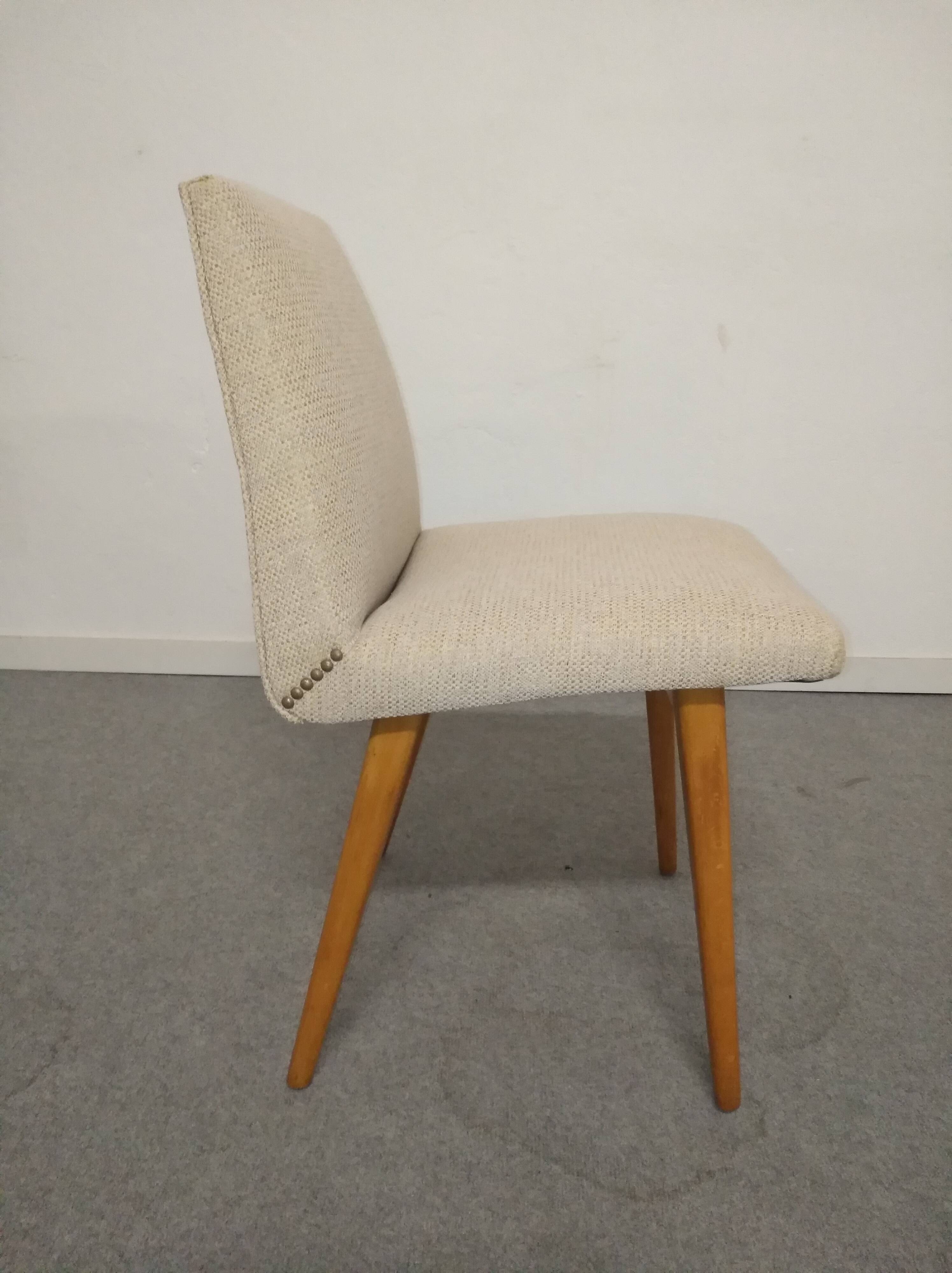 Paire de chaises cocktail en hêtre, Pays de l'Est vers 1960