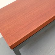 Table basse des années 1960 en teck et métal