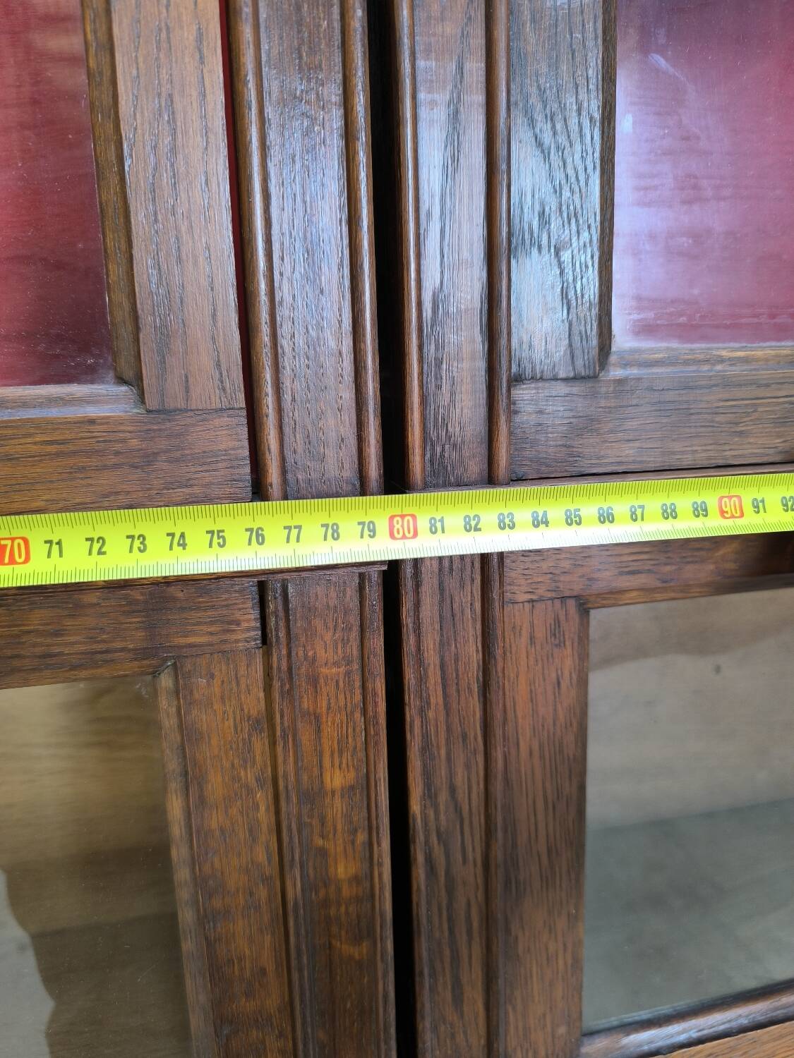 Oak display cabinet MD 1900