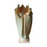 Corolla resin lamp
