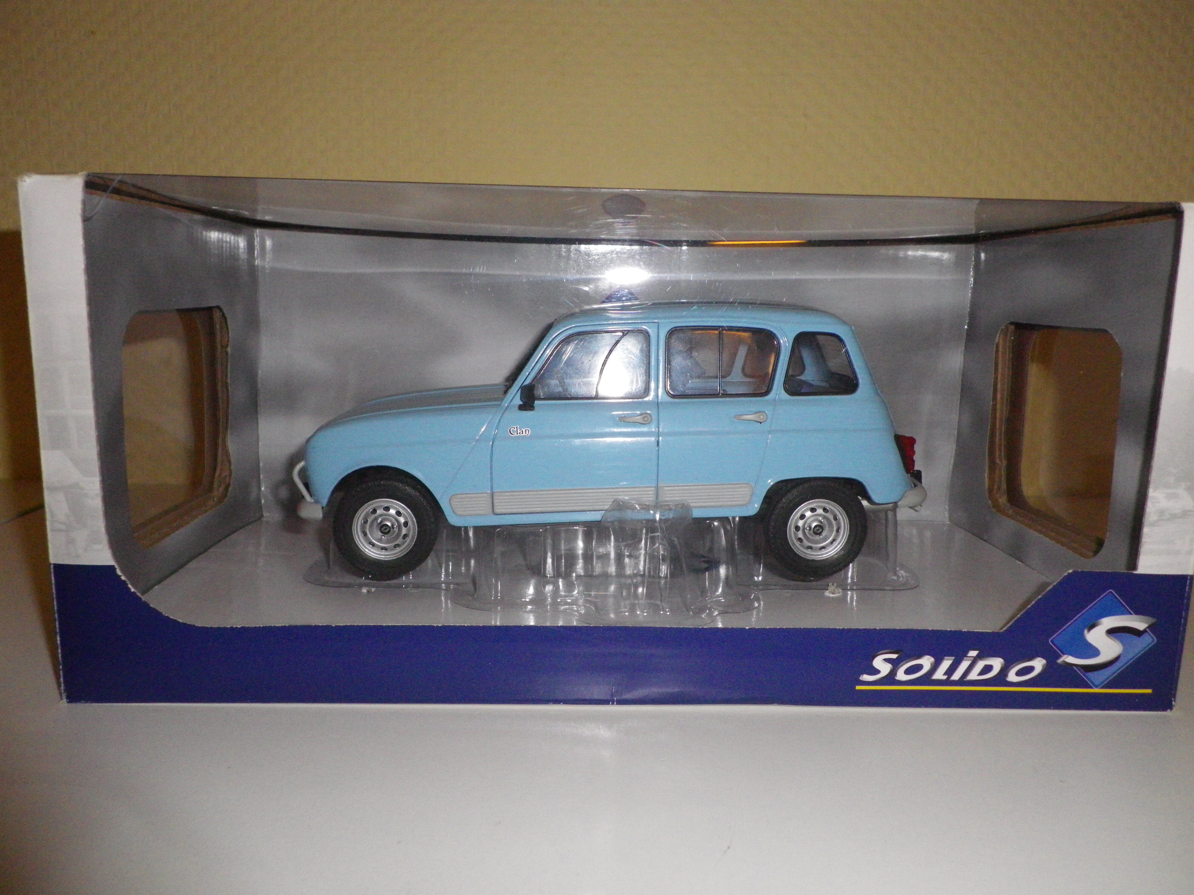 Renault 4 GTL Clan Collection - Solido - 1/18 - in its original box