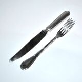 Ercuis set of 2 Trianon metal-plated dessert cutlery with crossed ribbon for cheese starter.