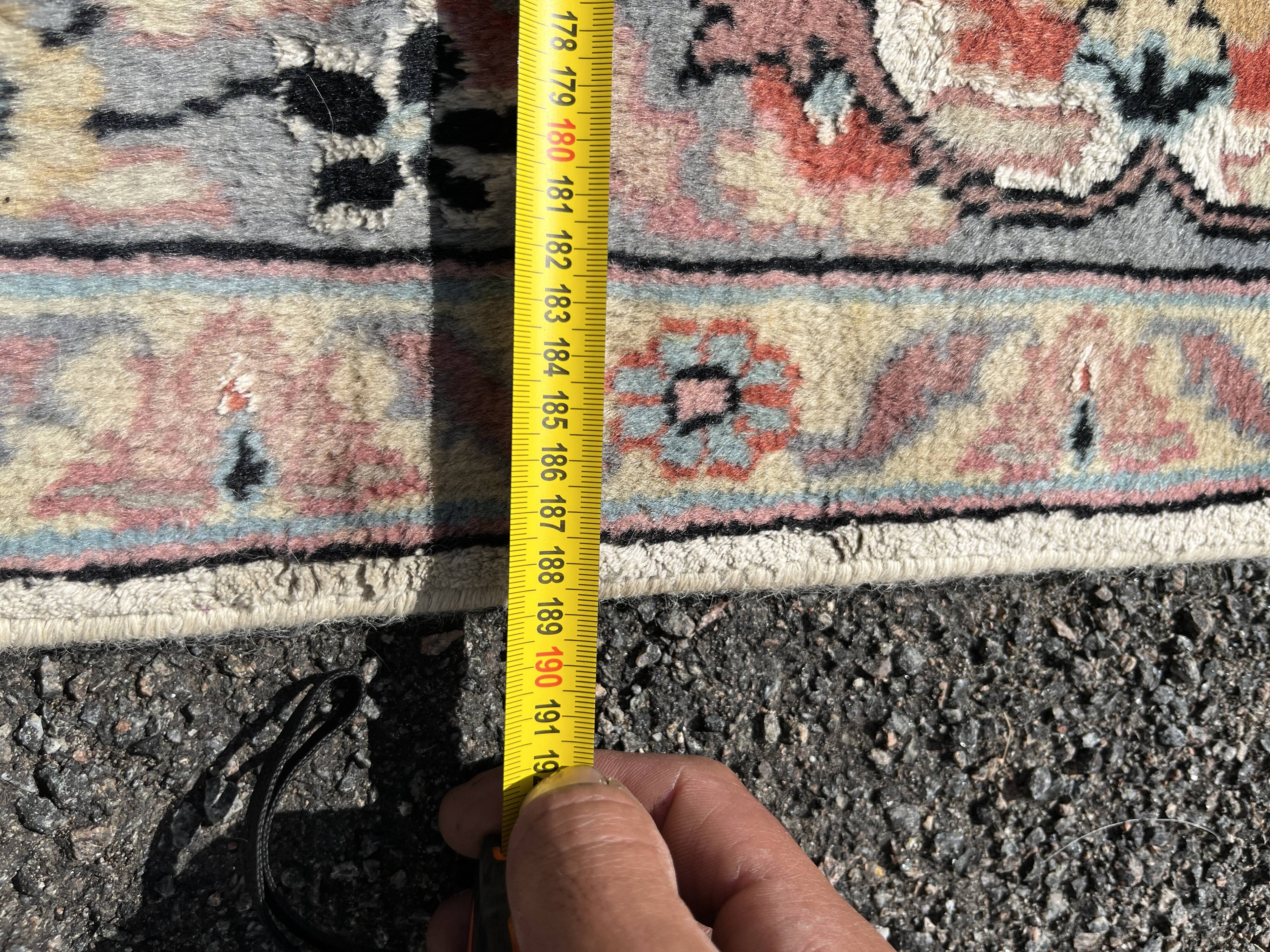 Authentic handmade oriental rug – 2.72 × 1.86