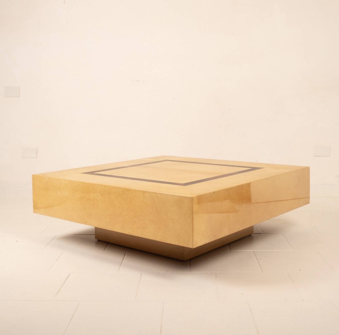 Table basse nucci valsecchi pour tura milano 1970 mod 3000d