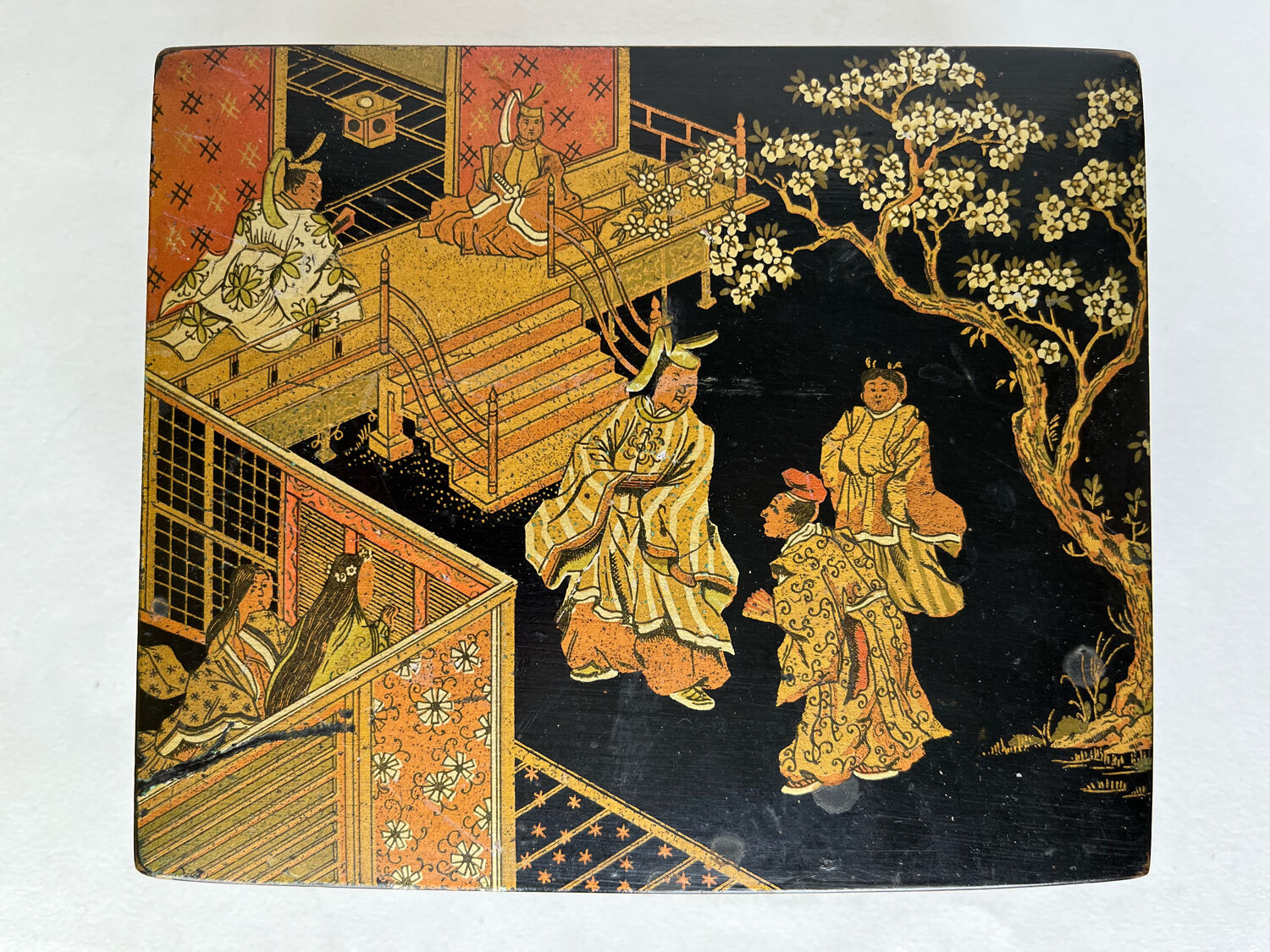 Chinese lacquer jewelry box